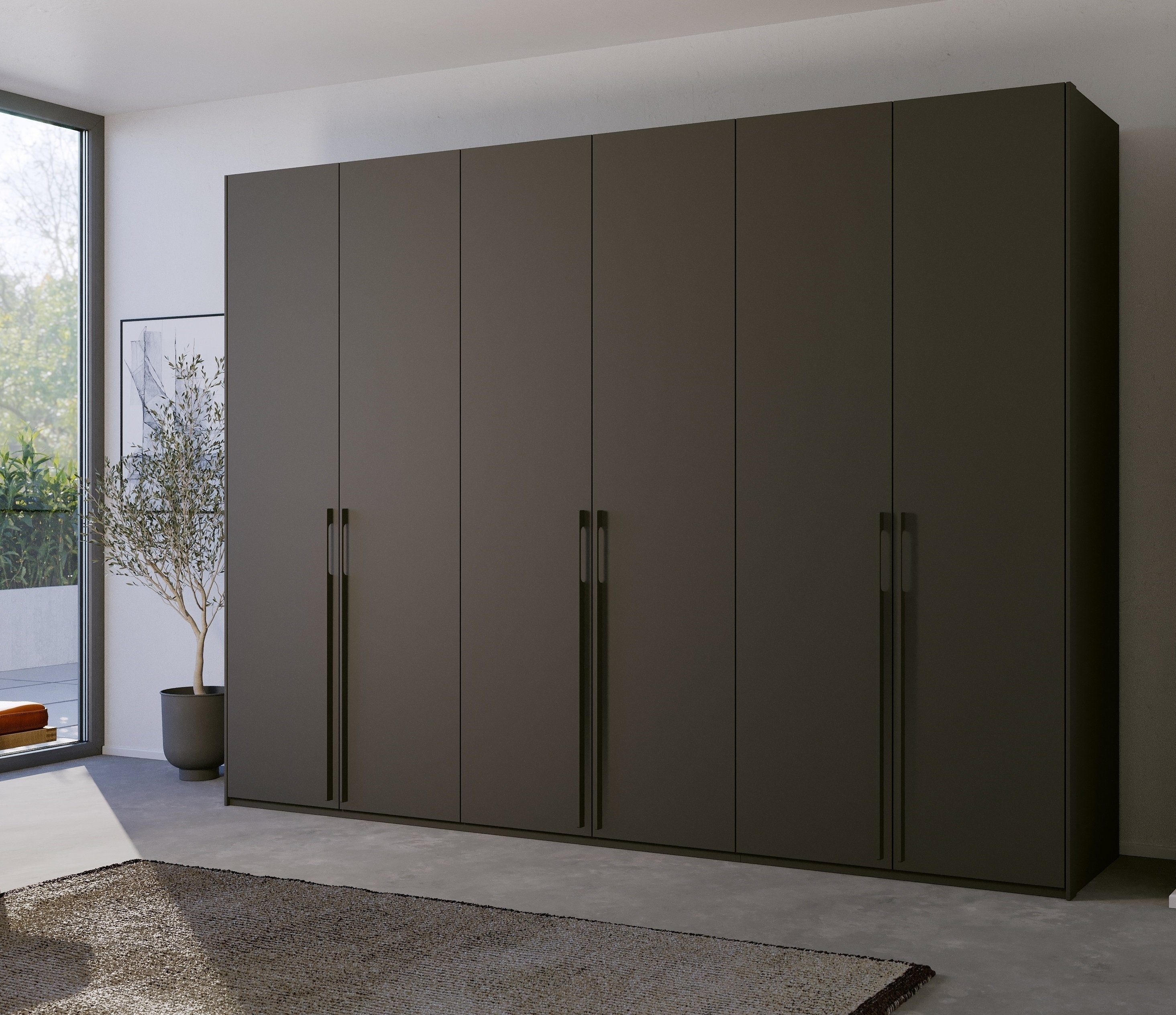 rauch Draaideurkast Skat Pure met elegante handgrepen en praktische inrichting