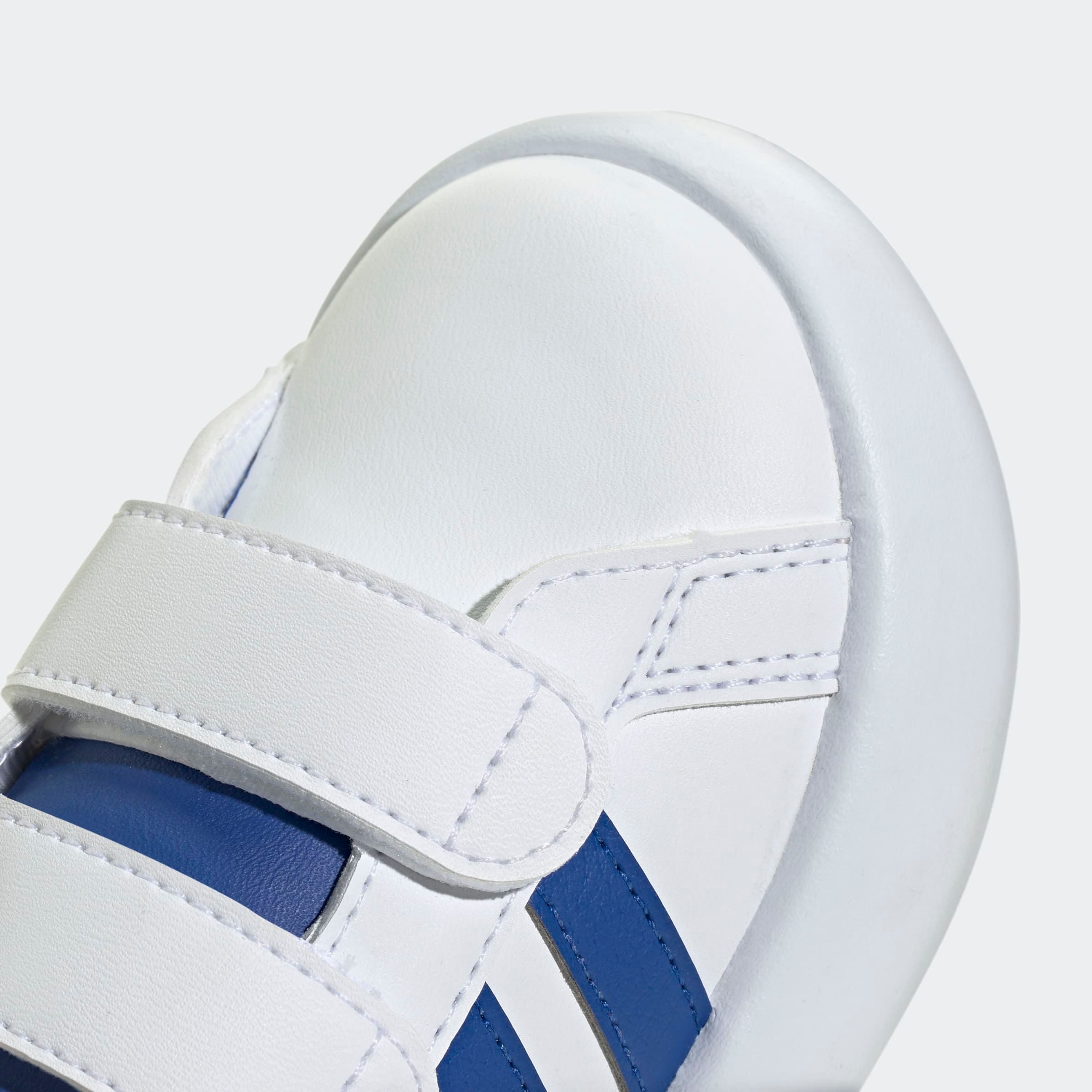 adidas Sportswear Klittenbandschoenen GRAND COURT 2.0 KIDS Design geïnspireerd op de adidas Superstar, voor kinderen