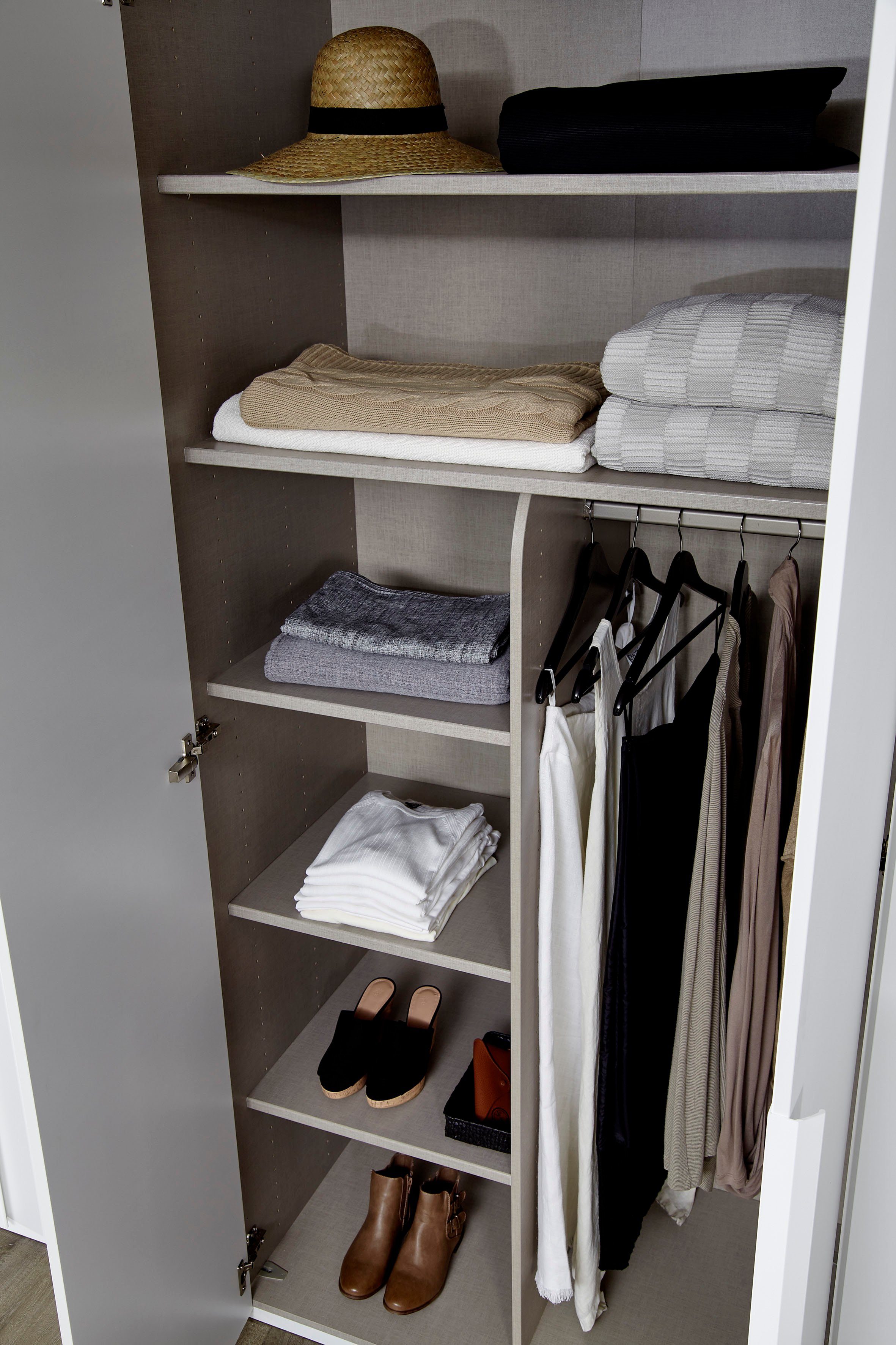 rauch Draaideurkast Kledingkast kast garderobe linnenkast PURISMA in eenvoudige
