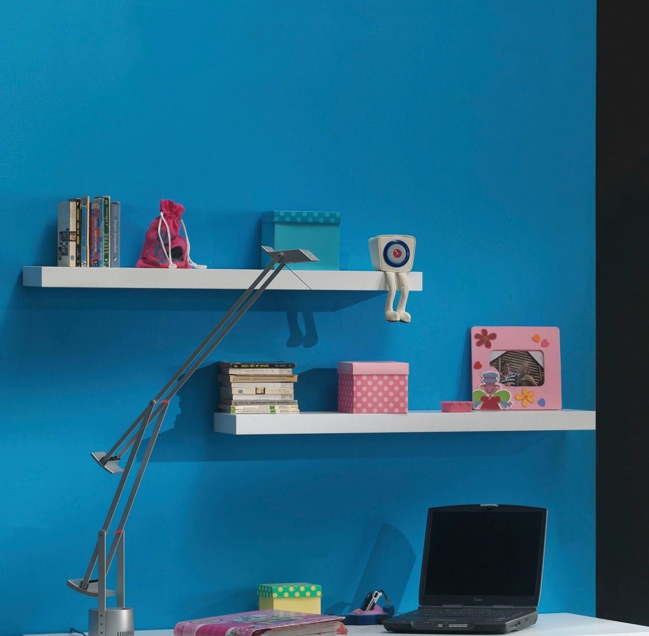 Vipack Wandrek Wandplank - Set in een moderne look met verborgen montage (set, 2-delig)