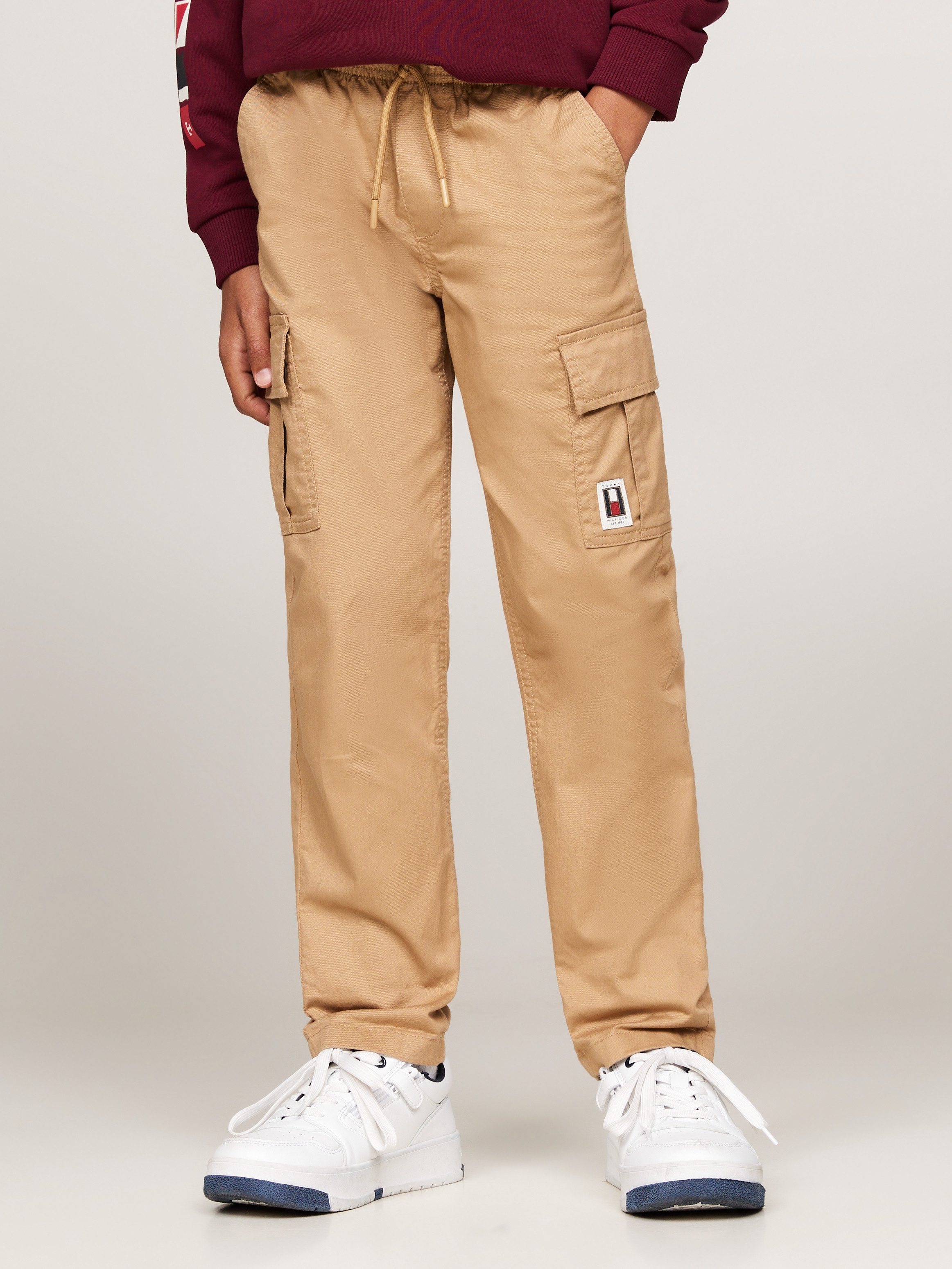 Tommy Hilfiger Cargobroek CARGO PULL ON COTTON PANTS met logo-badge, in cargo-stijl