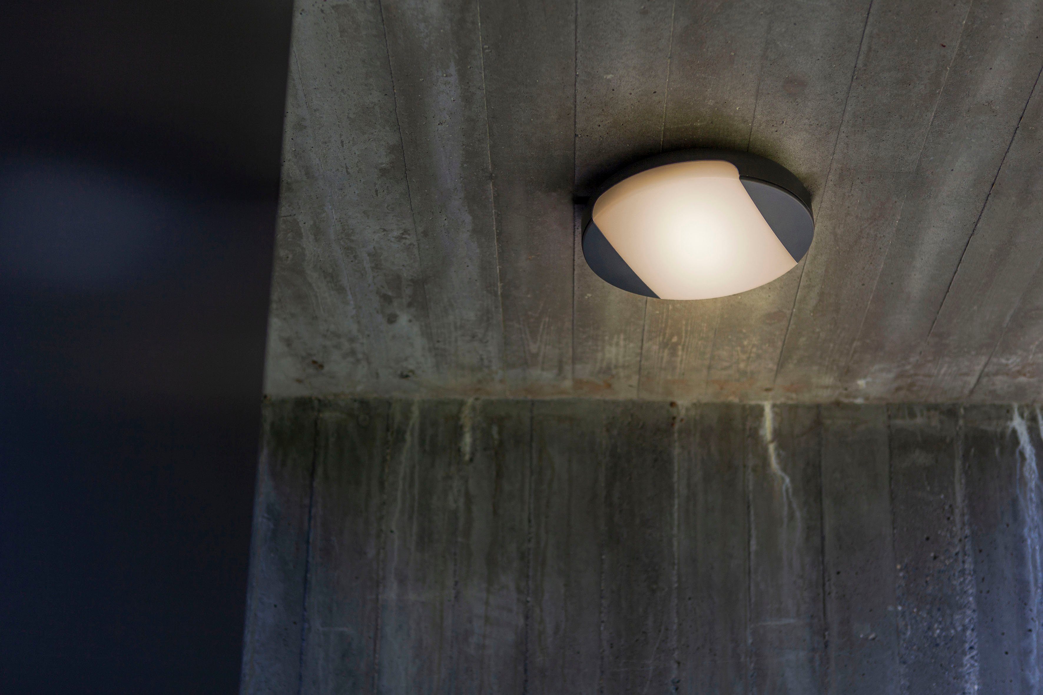 LUTEC Ledplafondlamp voor buiten SWEEP Kelvin-schakelaar, lichtkleur instelbaar (1 stuk)