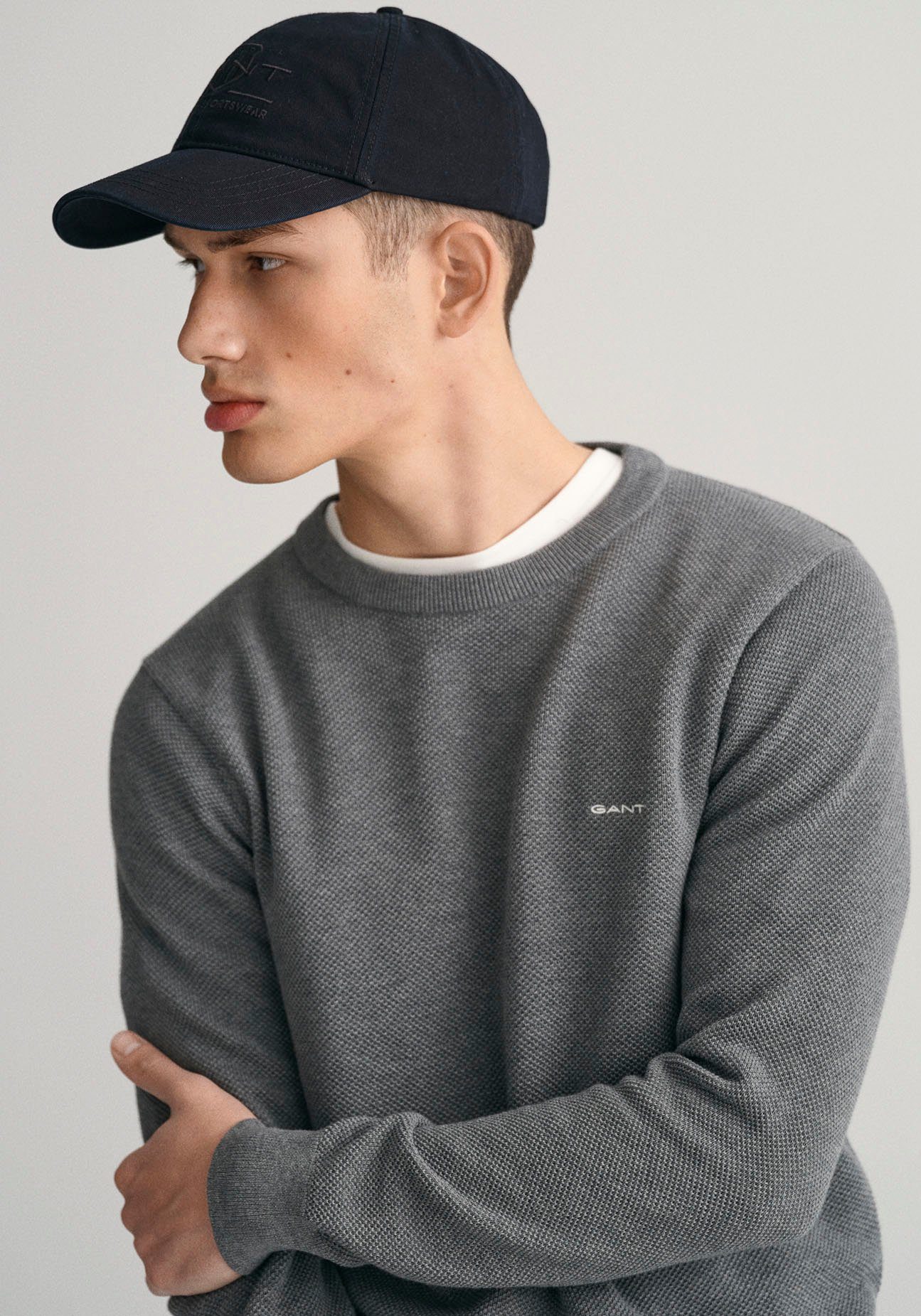 Gant Trui met ronde hals COTTON PIQUE C-NECK met logoborduursel op borsthoogte
