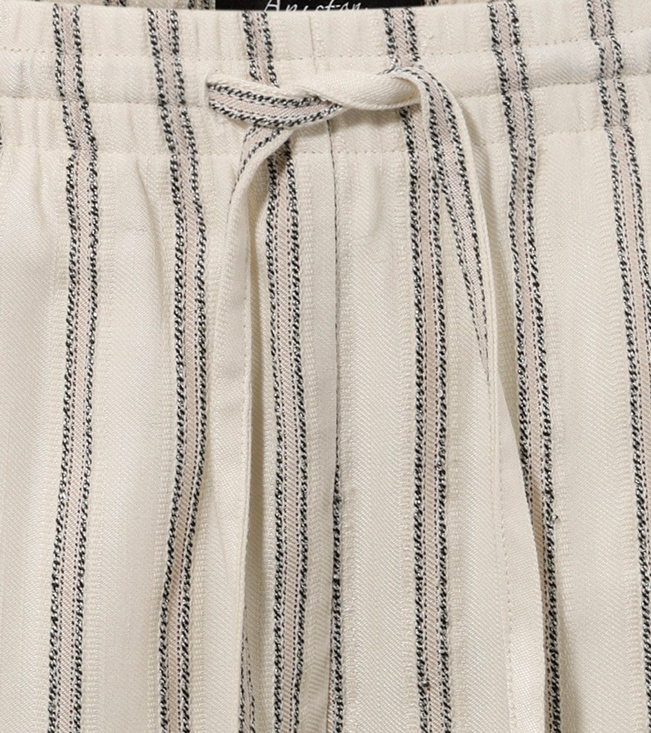 Aniston CASUAL Short met glinsterende draden versierde strepen - nieuwe collectie