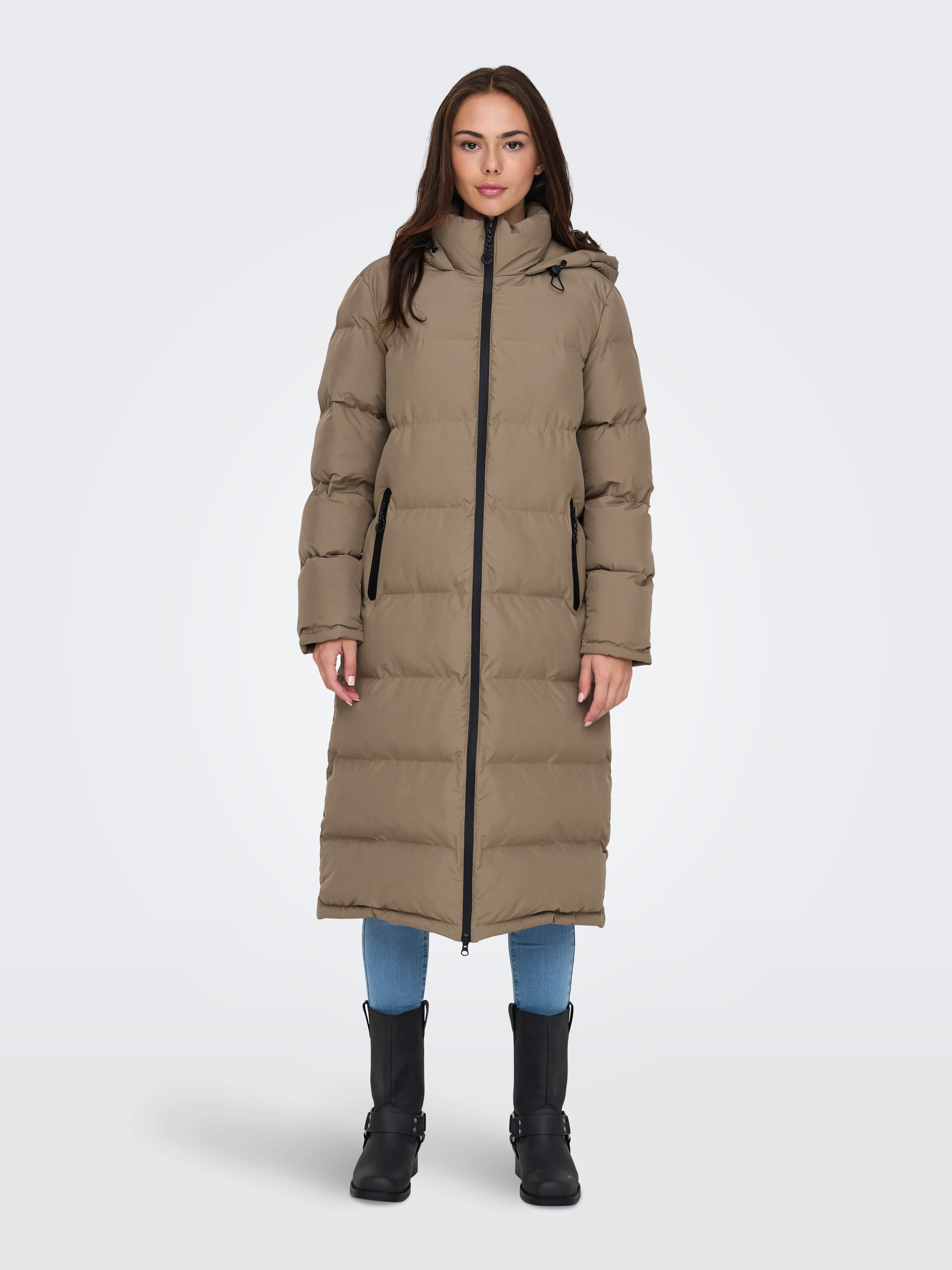 Only Gewatteerde jas ONLPAULA PREMIUM PUFFER LONG OTW
