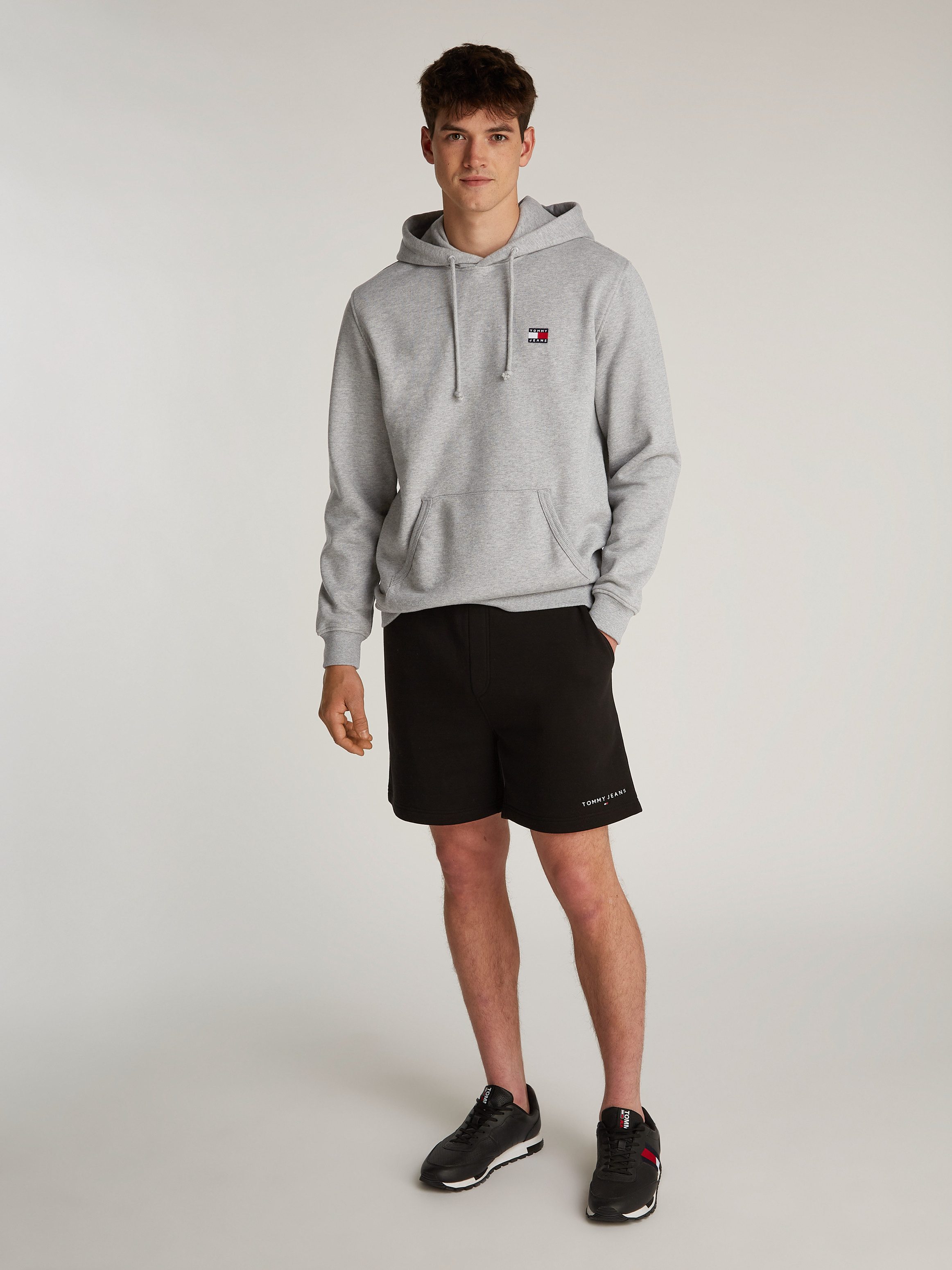 TOMMY JEANS Hoodie TJM REG BADGE HOODIE EXT