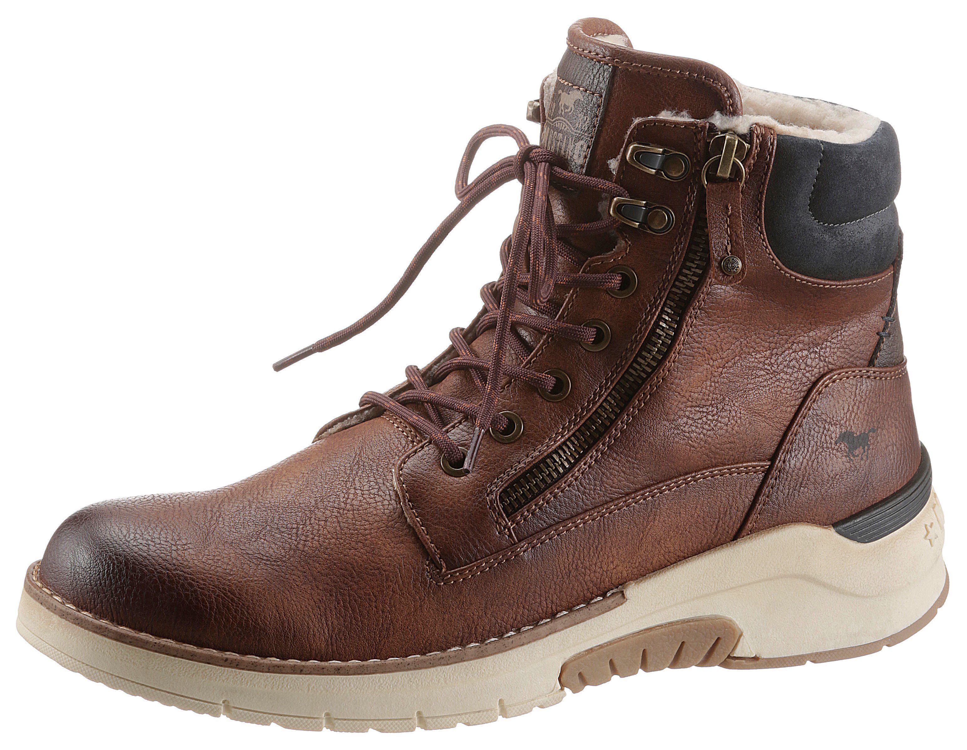 Mustang Shoes Hoge veterschoenen met zacht verdikte binnenzool online  shoppen | OTTO