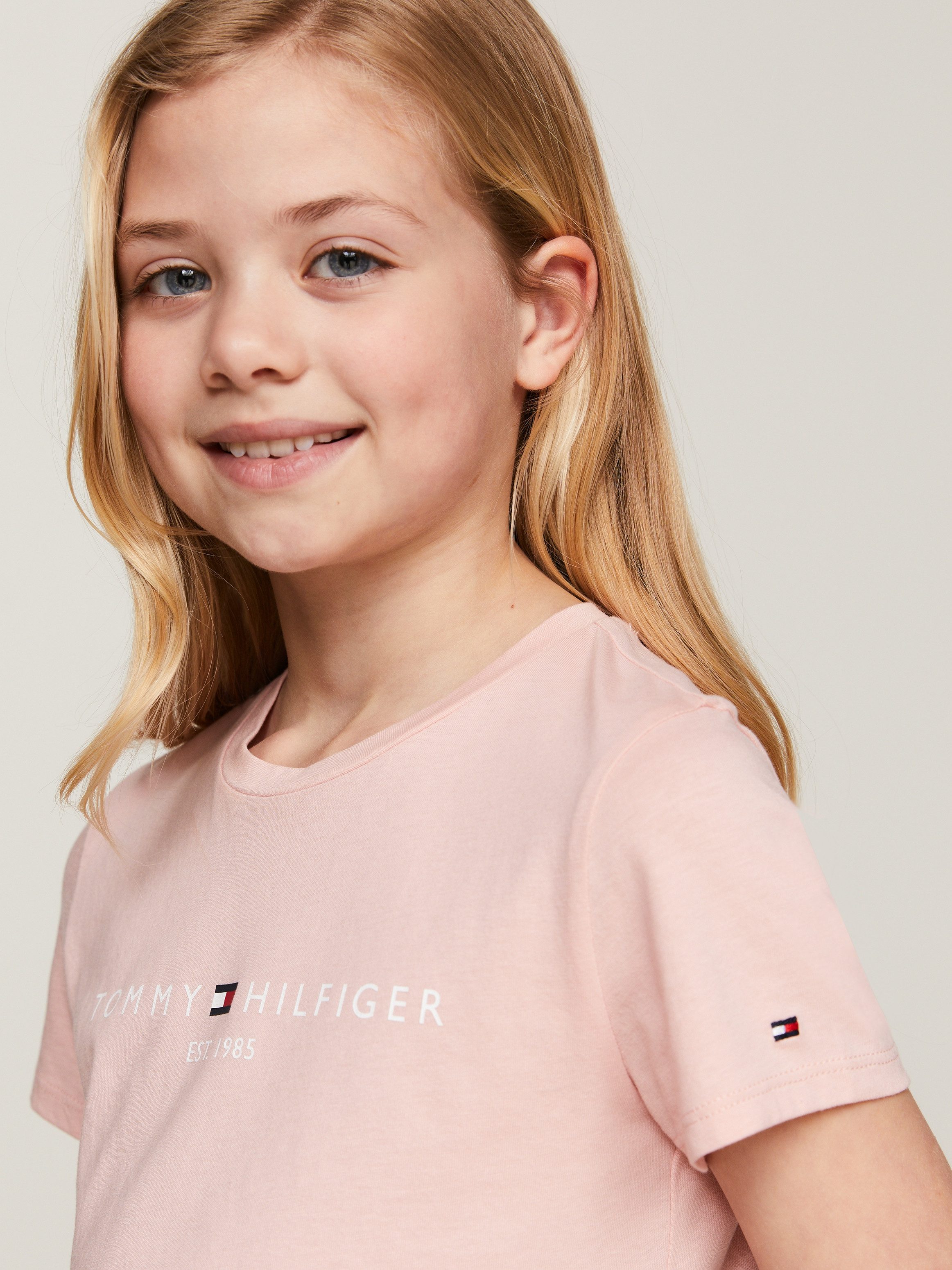 Tommy Hilfiger Shirt met korte mouwen ESSENTIAL TEE S/S met tommy hilfiger logo-opschrift (1-delig)
