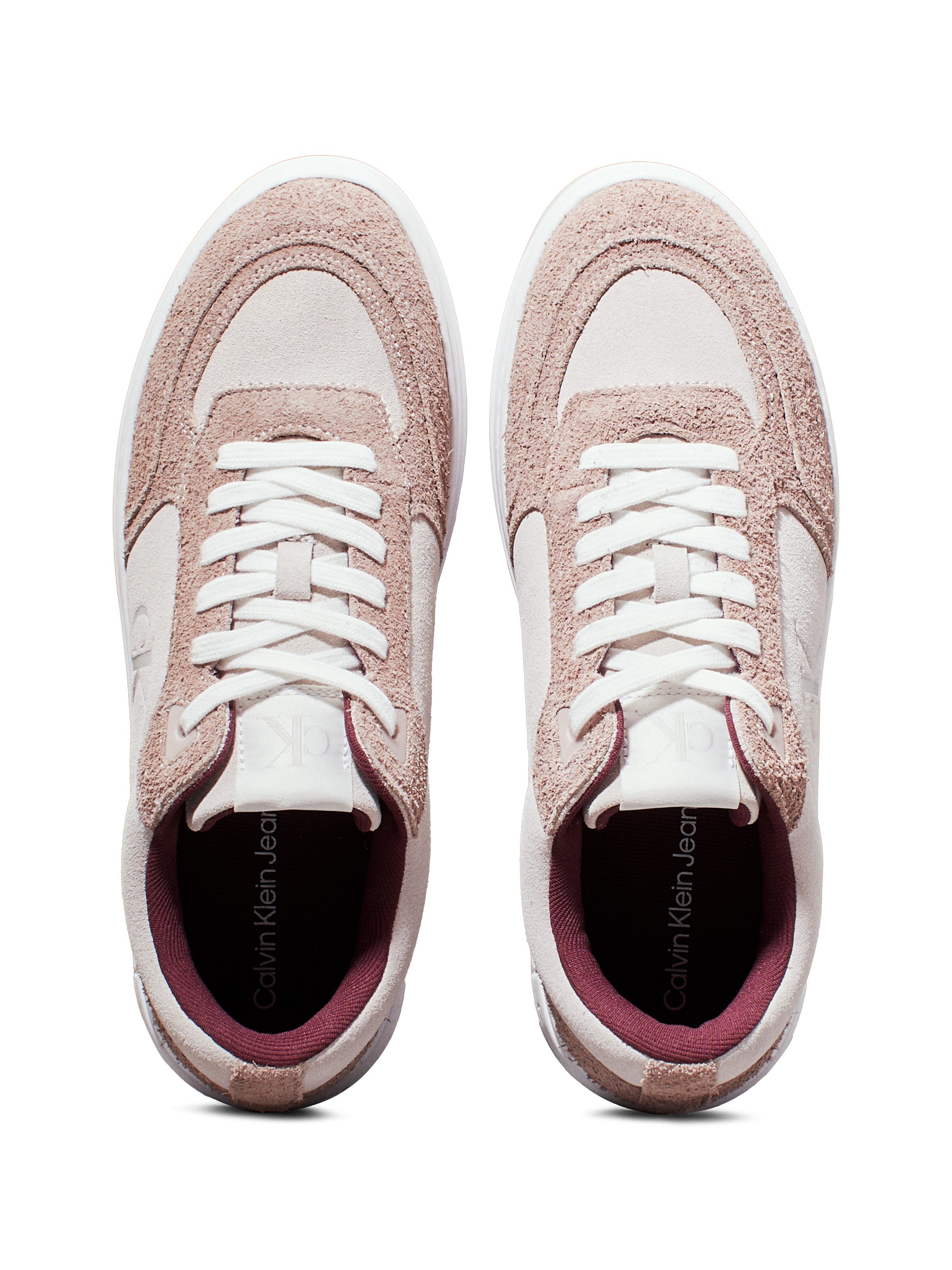 Calvin Klein Plateausneakers BOLD PLATF LACEUP LOW MG SUEDE vrijetijdsschoen, lage schoen, veterschoen met zij ck-logo