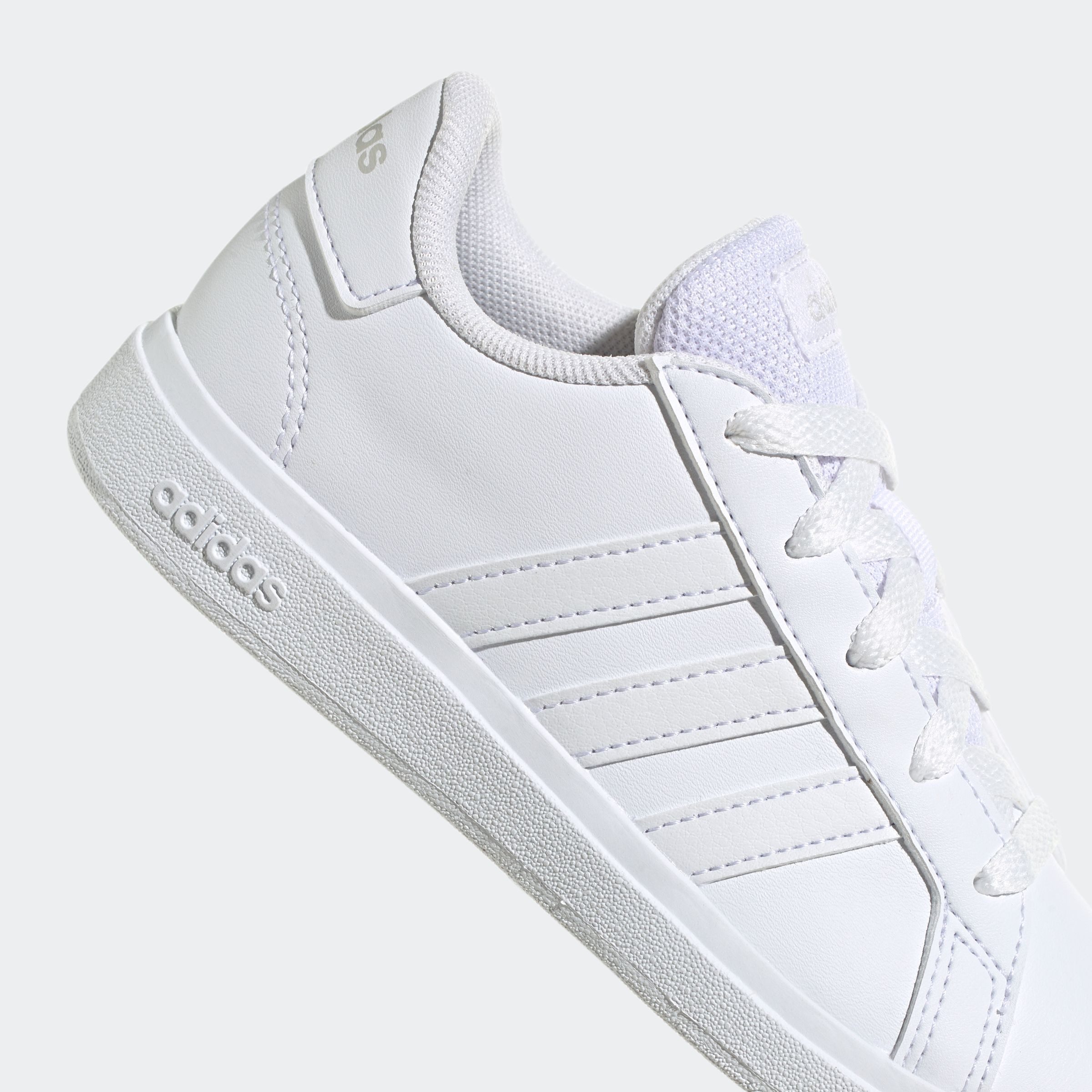 adidas Sportswear Sneakers GRAND COURT LIFESTYLE TENNIS LACE-UP Design geïnspireerd op de adidas Superstar