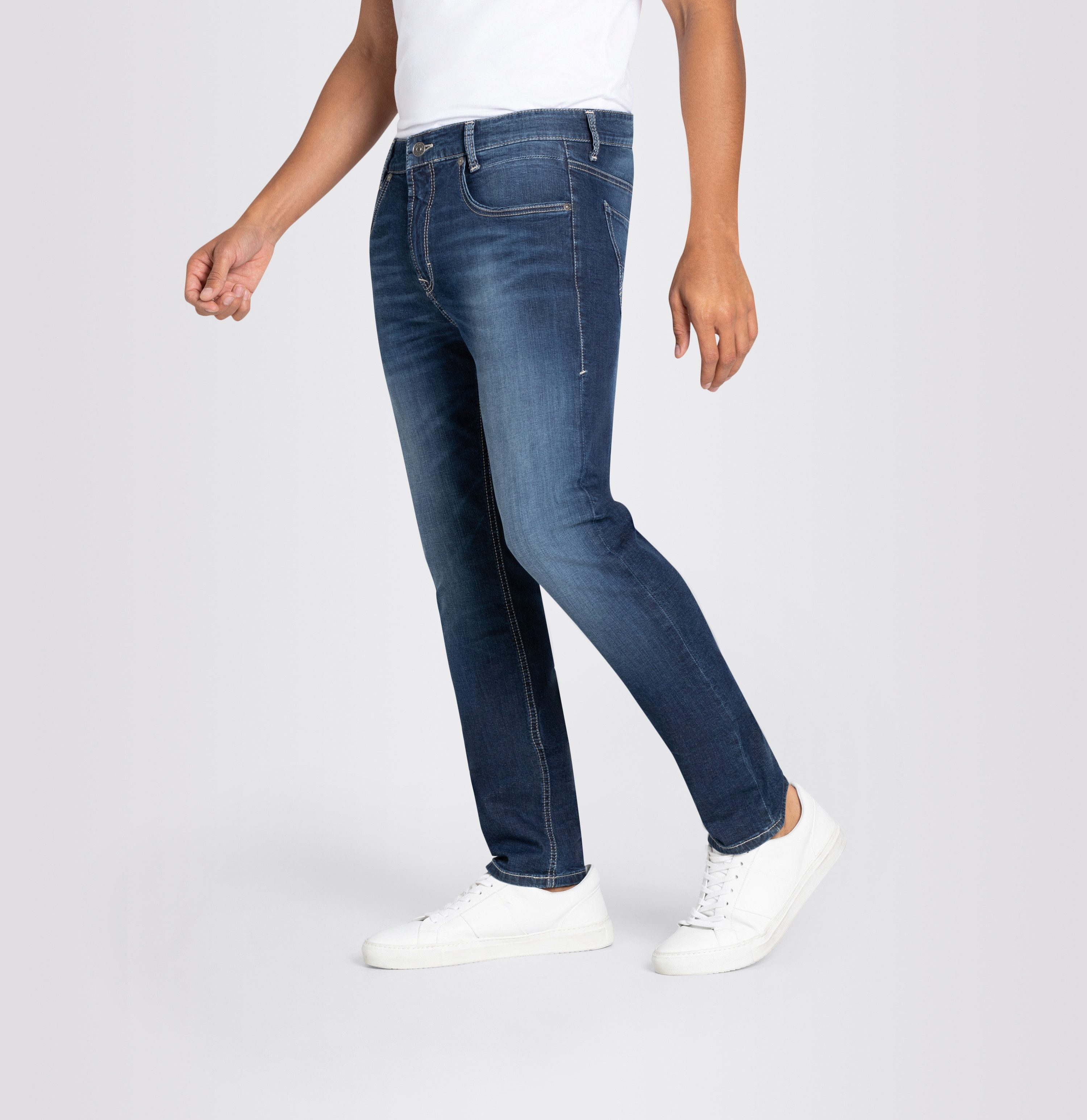 MAC Slim fit jeans Arne-Pipe light smalle figuuraccentuerende snit