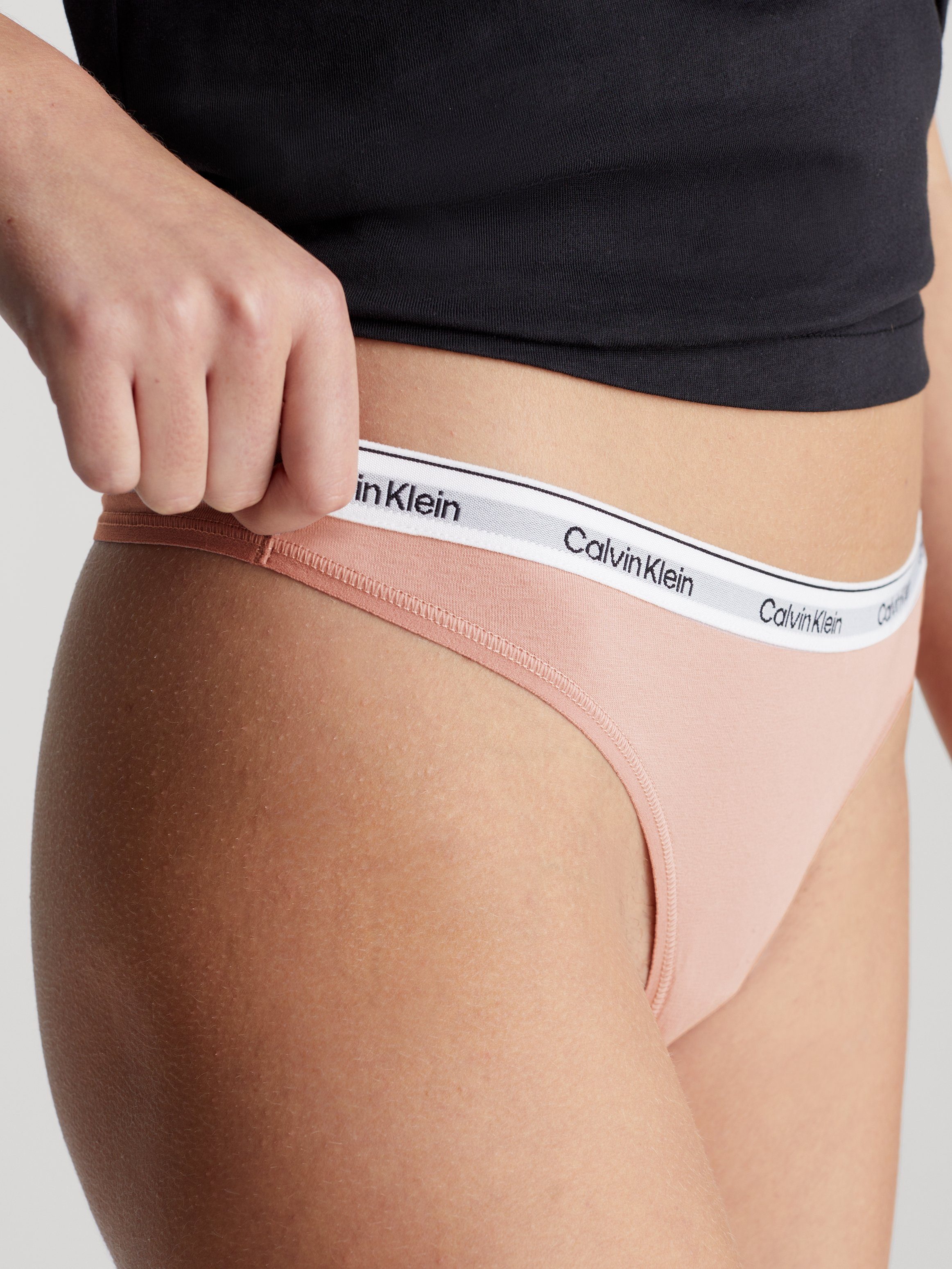 Calvin Klein Tanga THONG (LOW-RISE)