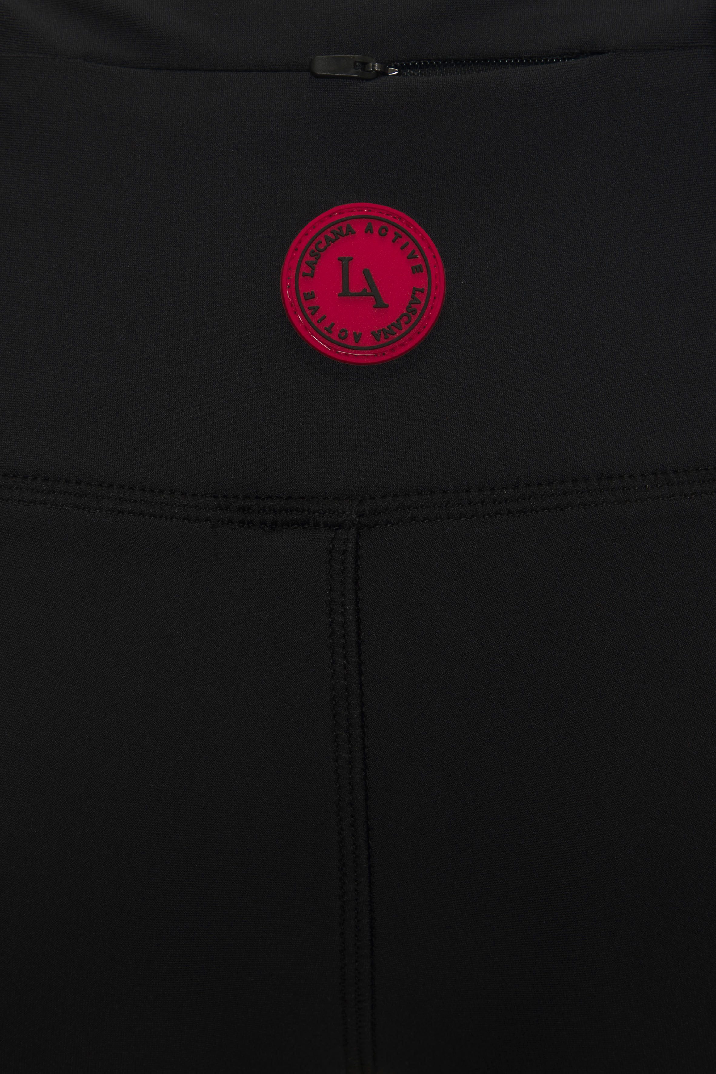 active by Lascana Legging Logo-badge en ritszak op de achterkant