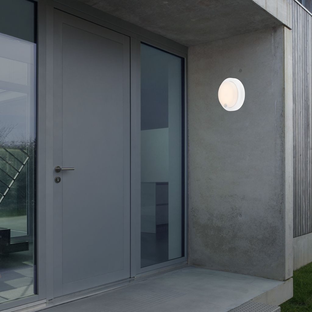 Briloner Leuchten Wandlamp voor buiten Accu LED buitenwandlamp met bewegingssensor, kunststof, wit