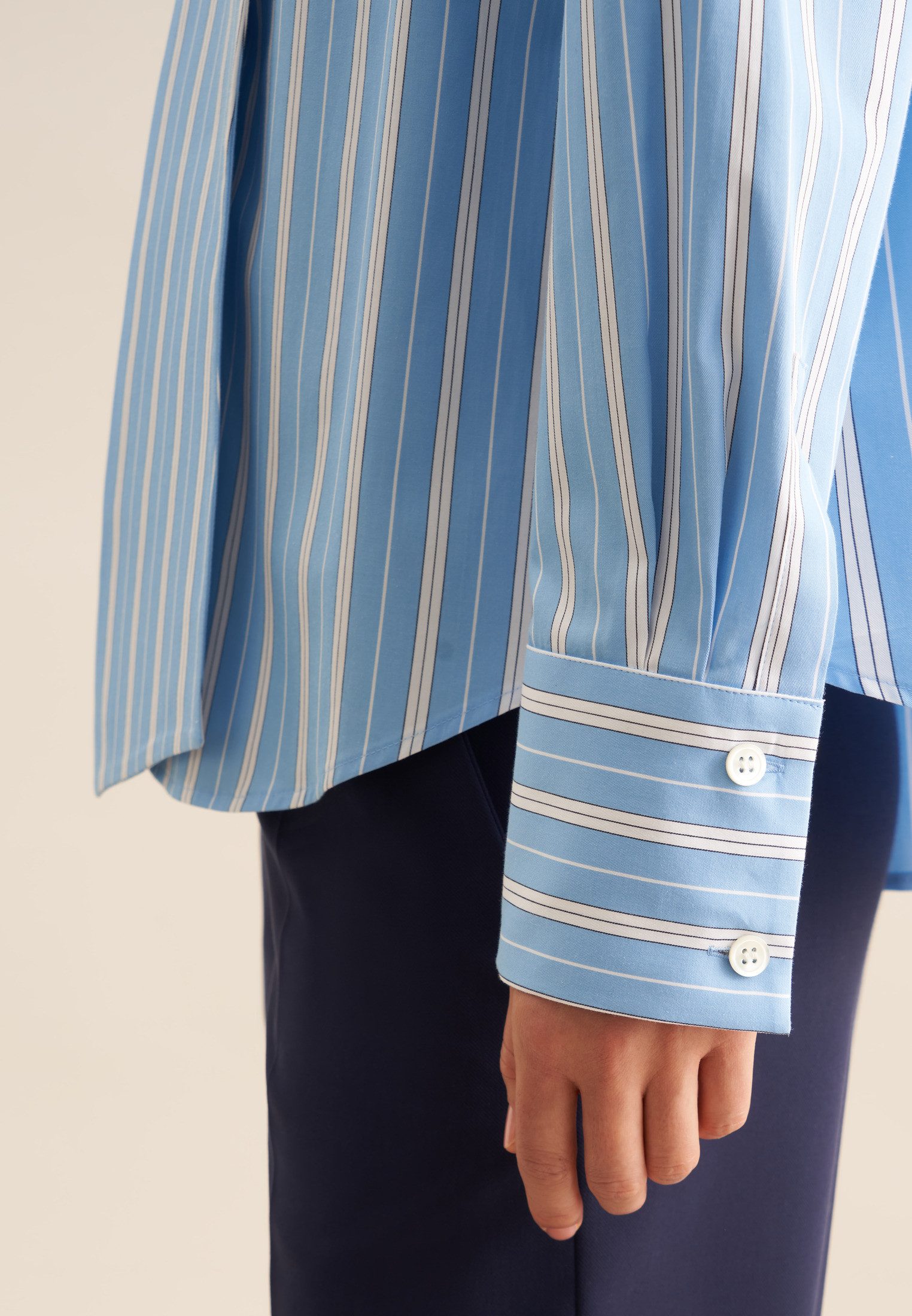 seidensticker Blouse met kraagstrik Zwarte roos Lange mouwen kraag strepen
