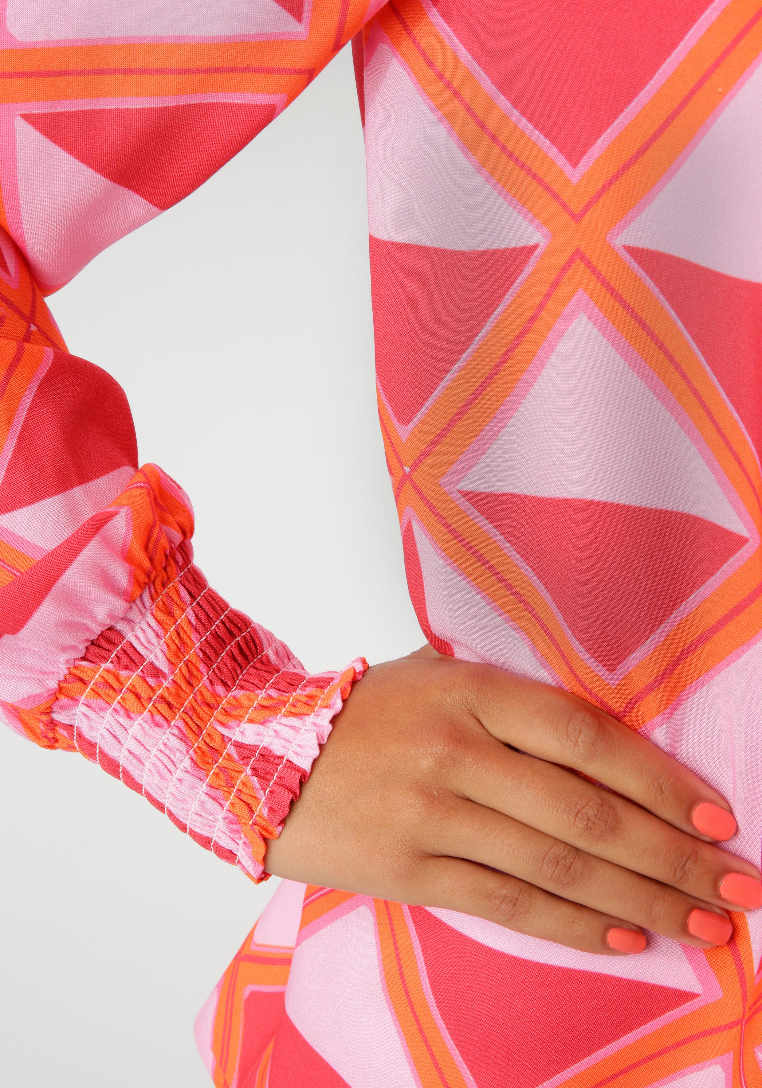 Aniston CASUAL Overhemdblouse met extravagante, grafische print - nieuwe collectie