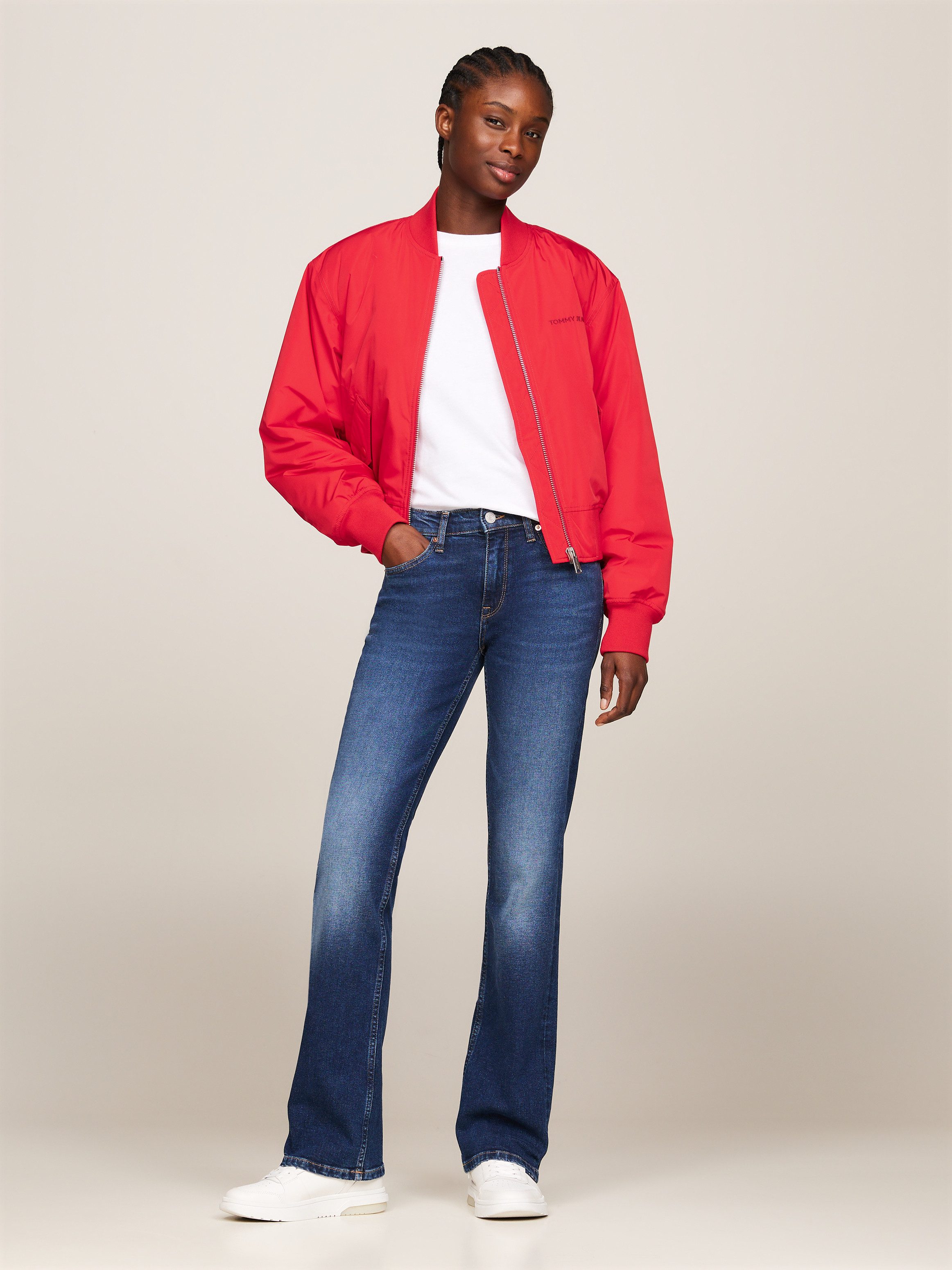 TOMMY JEANS Bootcut jeans MADDIE MD BC DH5161 met logo-badge en borduurwerk