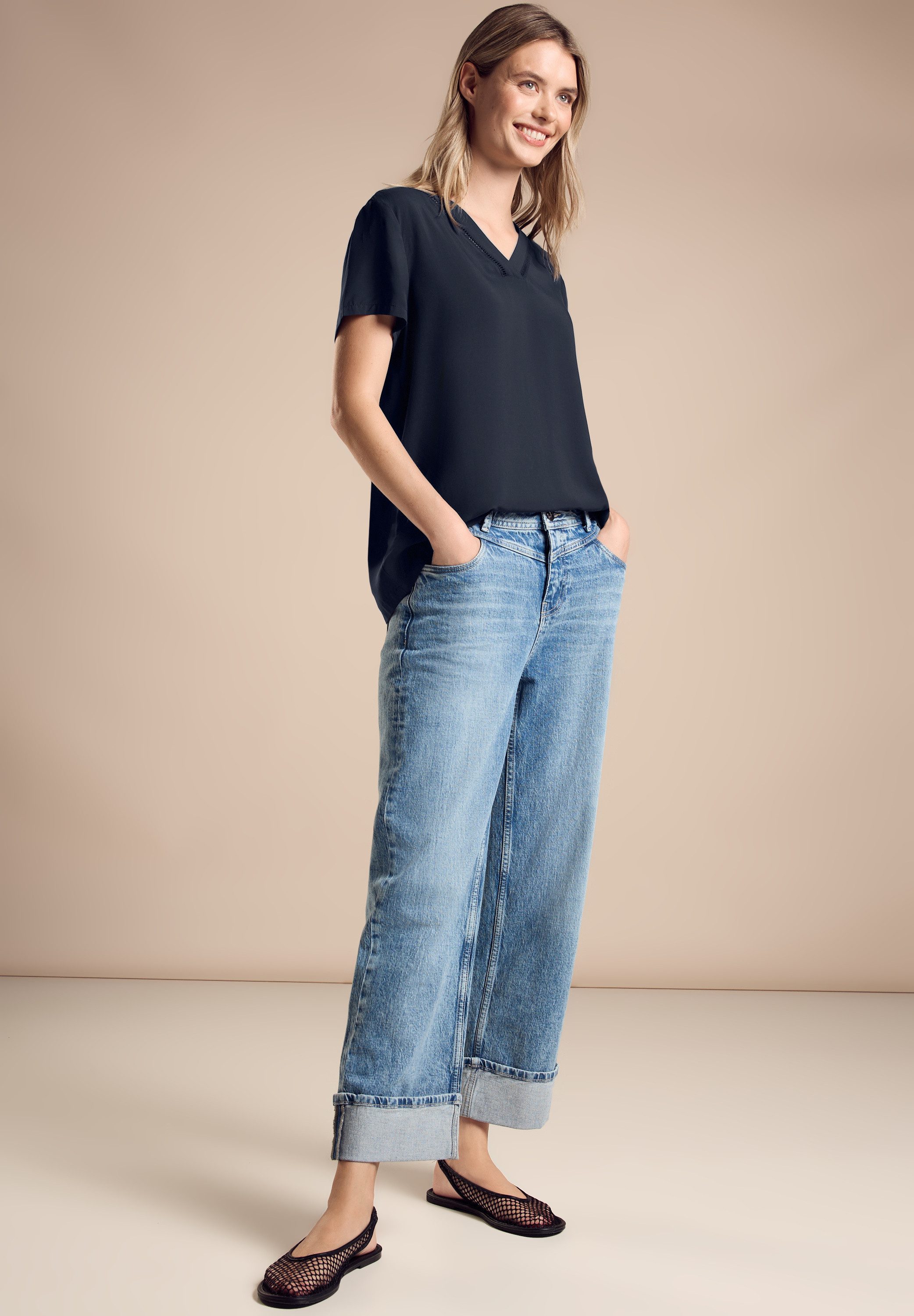 STREET ONE Blouse met korte mouwen met borduurwerk