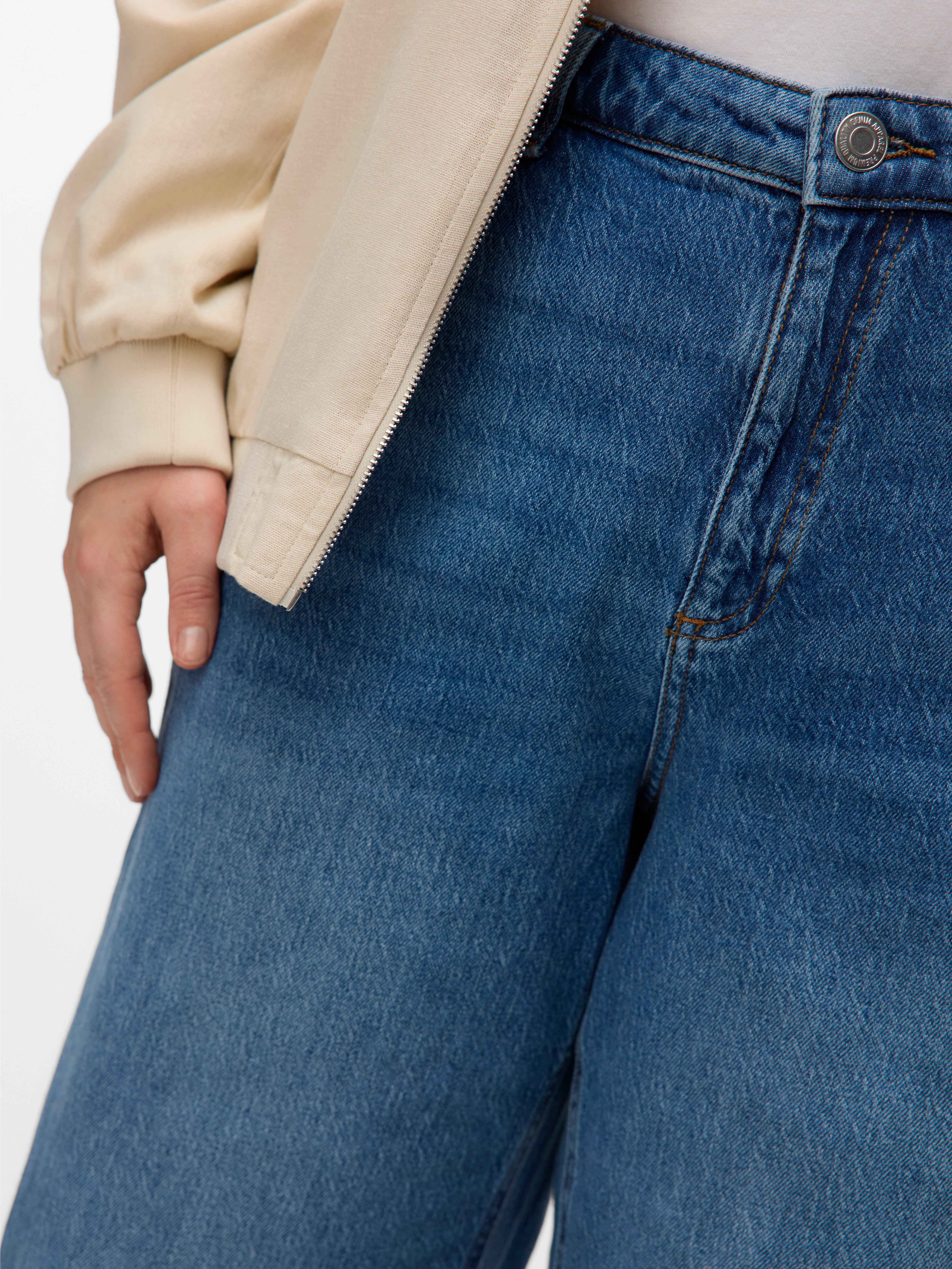 Vero Moda Curve High-waist jeans VMCTESSA HR WIDE J RA380 GA CUR NOOS