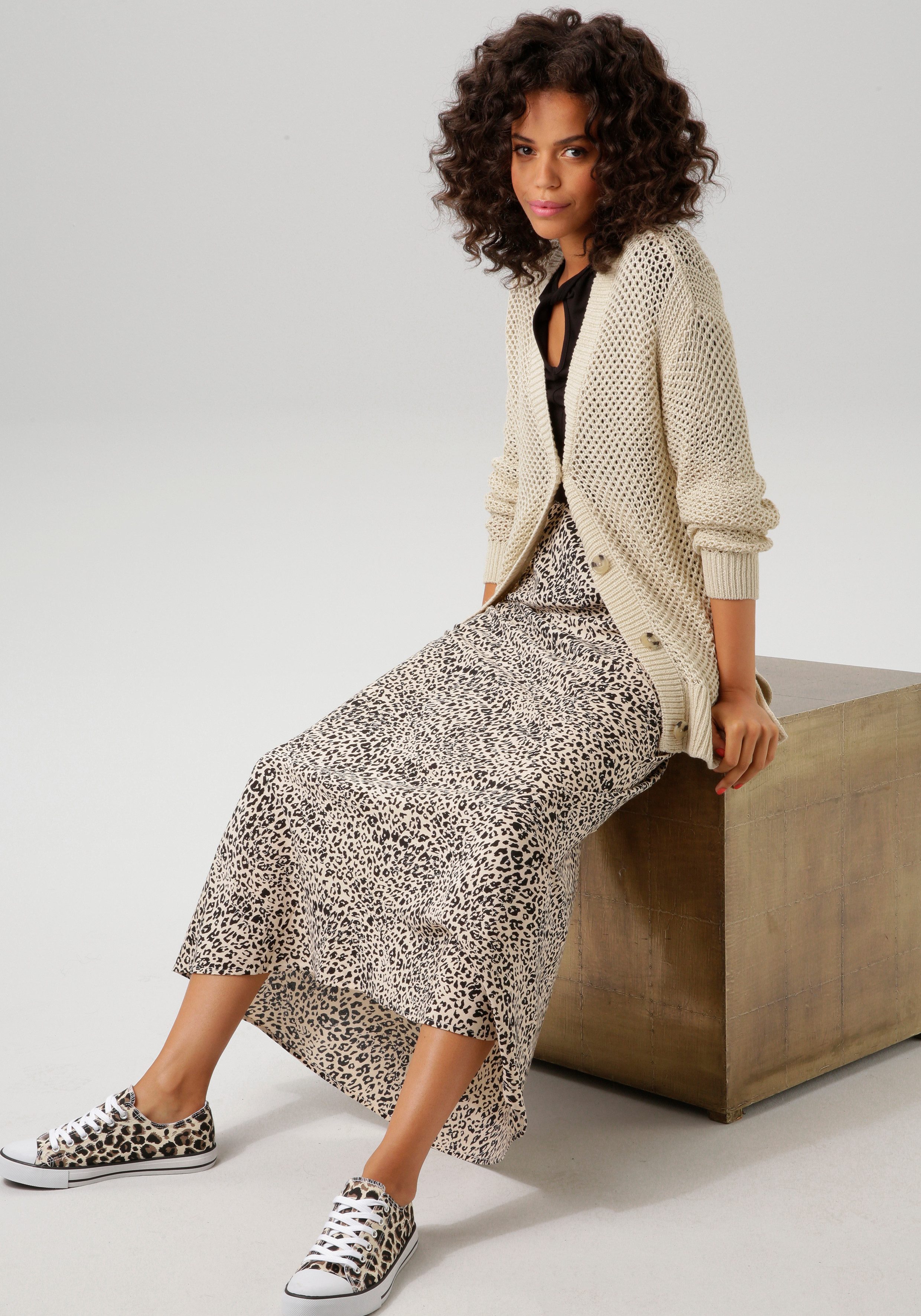 Aniston CASUAL Vest met trendy gaatjesbrei-patroon nieuwe collectie