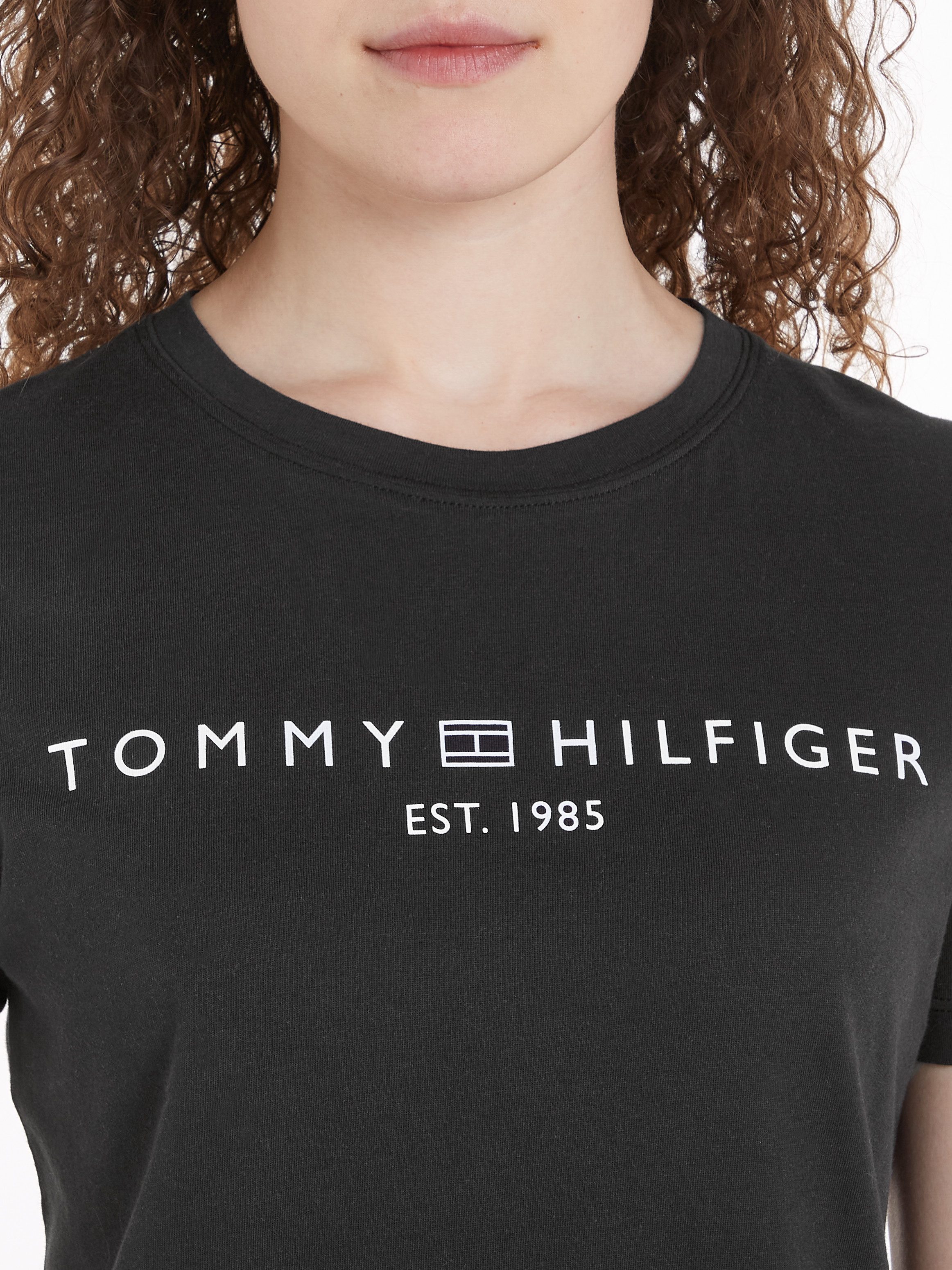 Tommy Hilfiger T-shirt REG CORP LOGO C-NK SS met een logo-opschrift