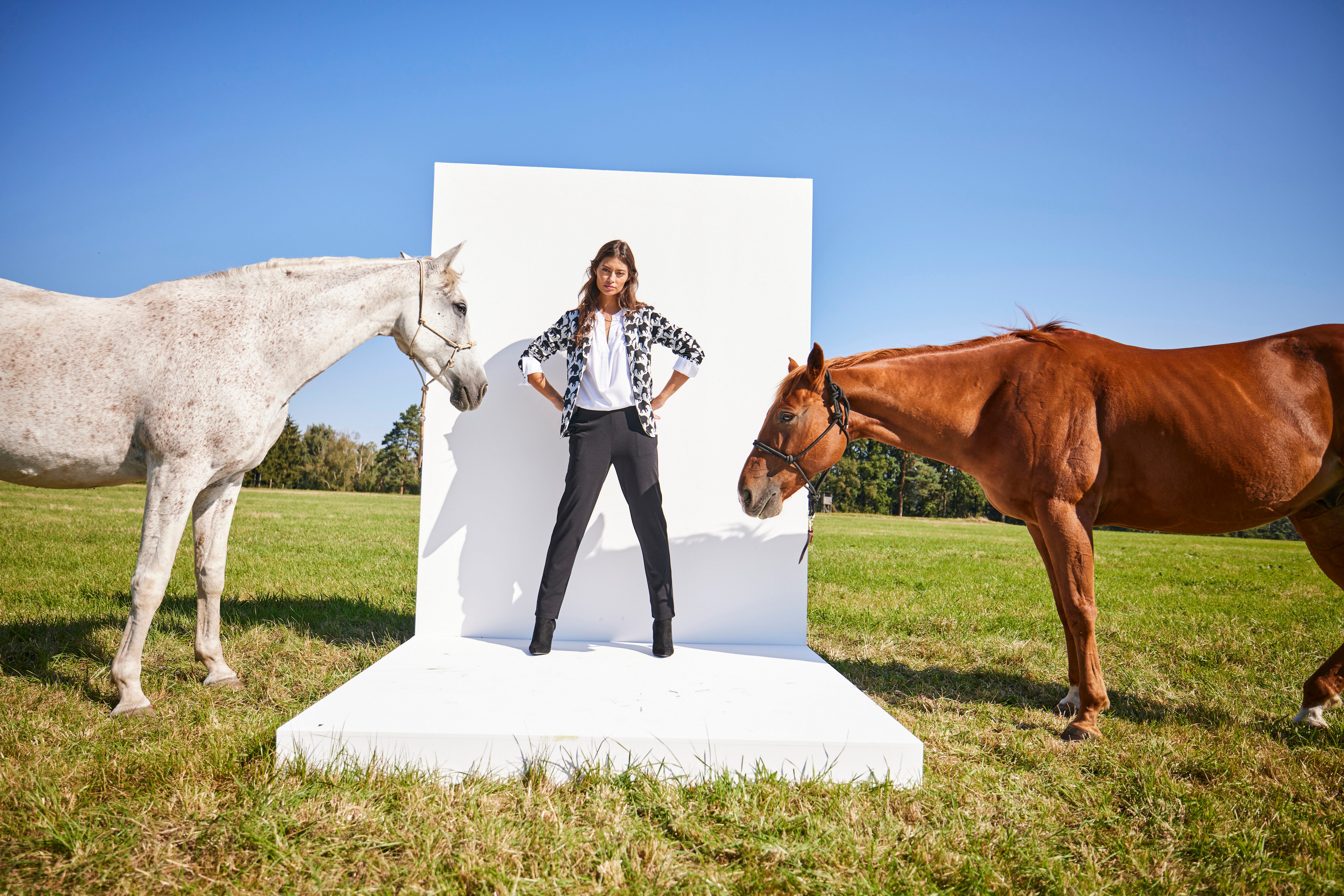 Aniston SELECTED Comfortbroek met praktische steekzakken