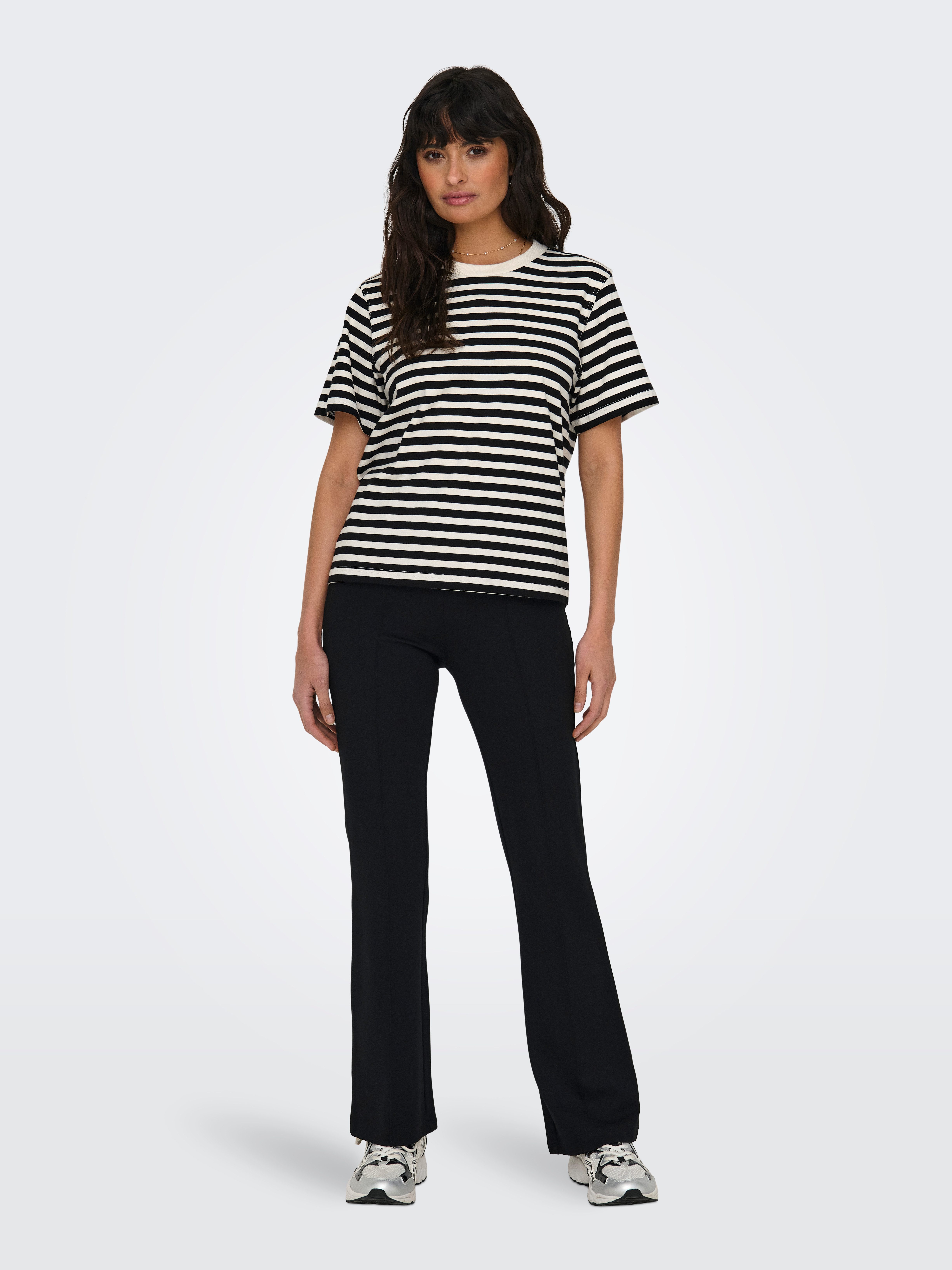 Only Shirt met korte mouwen ONLLIVINA S/S STRIPE TEE JRS NOOS