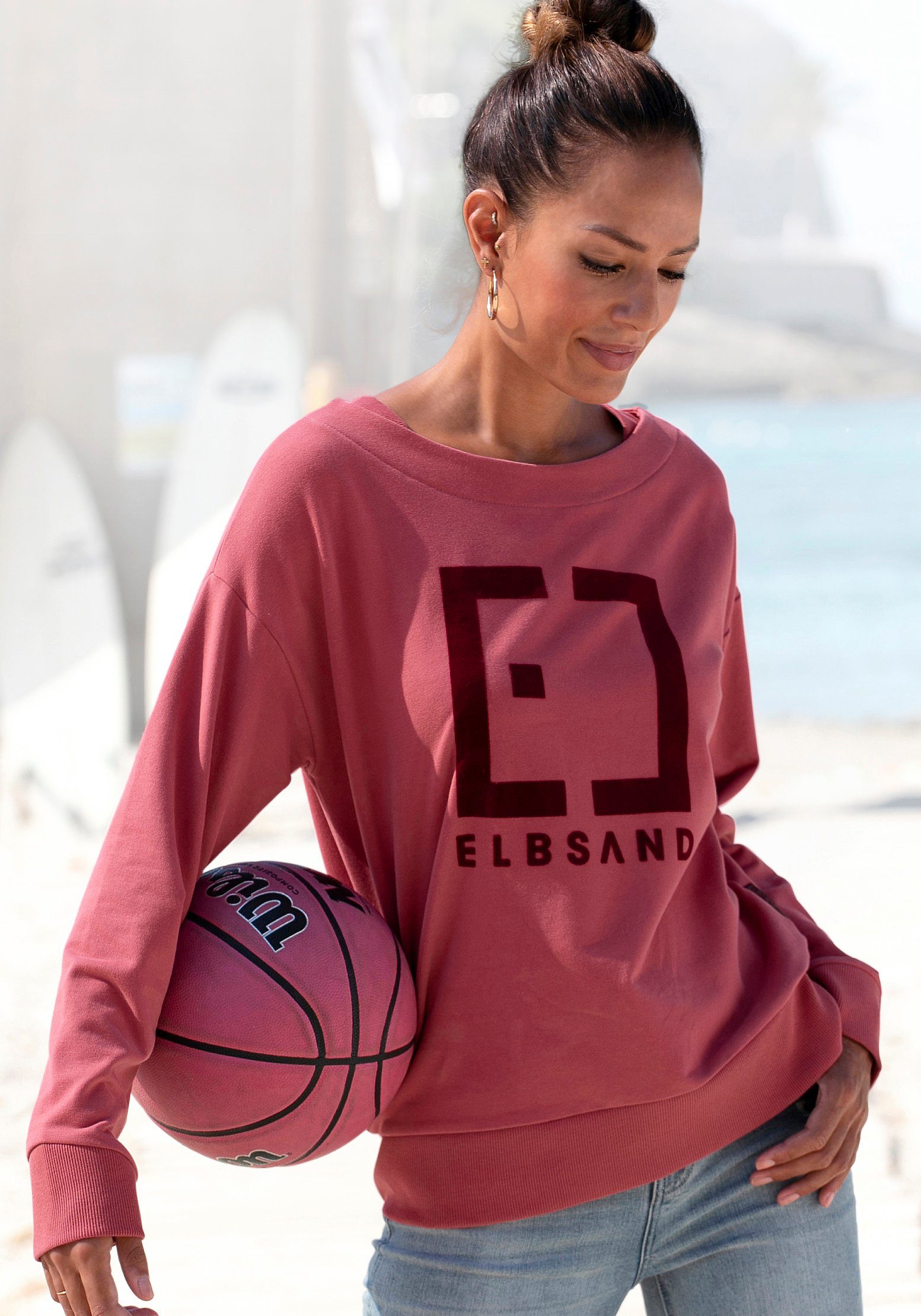 Elbsand Sweatshirt Finnia met flockprint aan de voorkant klassieke sweater van zachte stof
