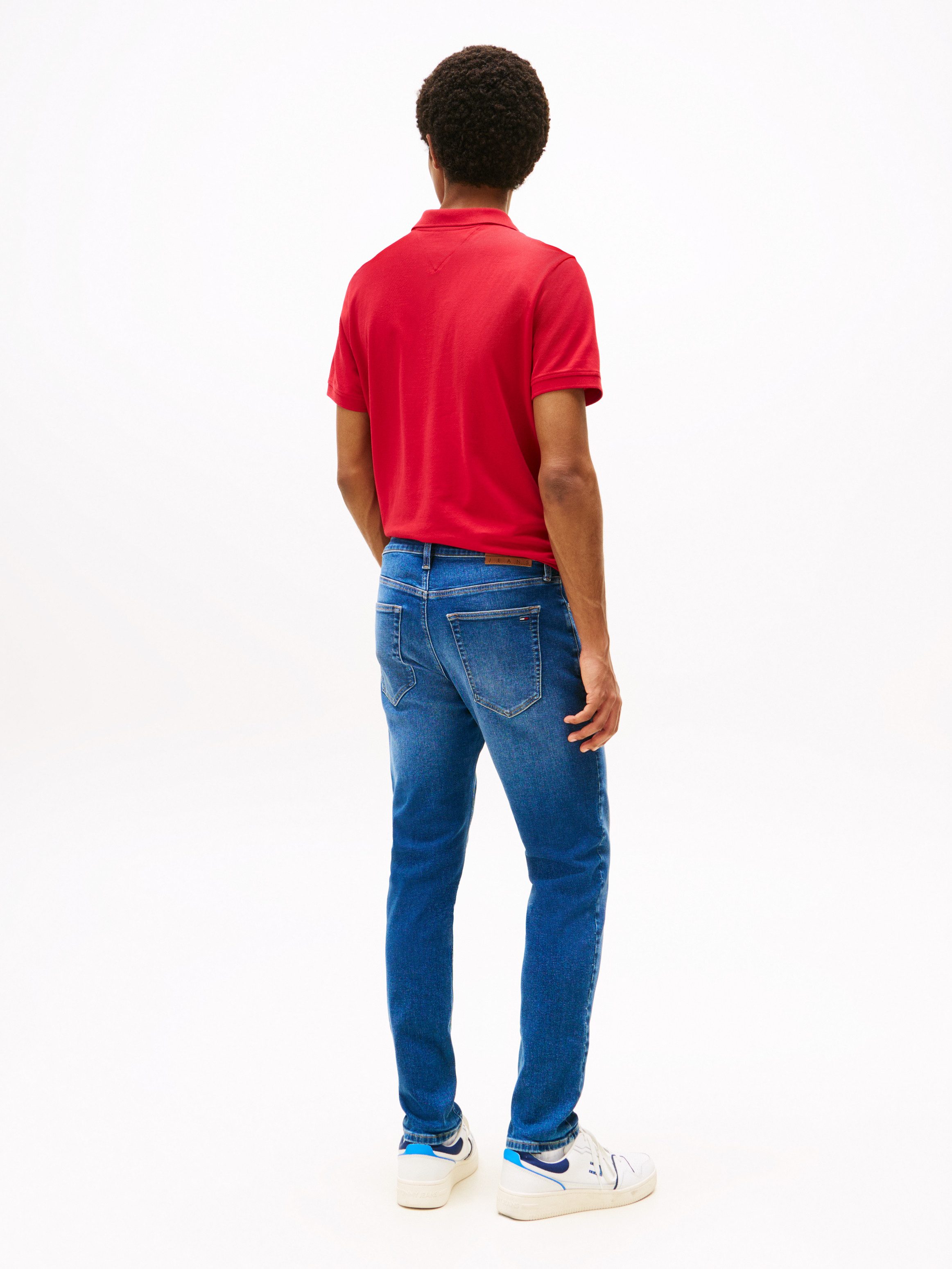 TOMMY JEANS Slim fit jeans AUSTIN SLIM TAPERED naar de enkel toe smaller wordende jeans met gemiddelde taillehoogte