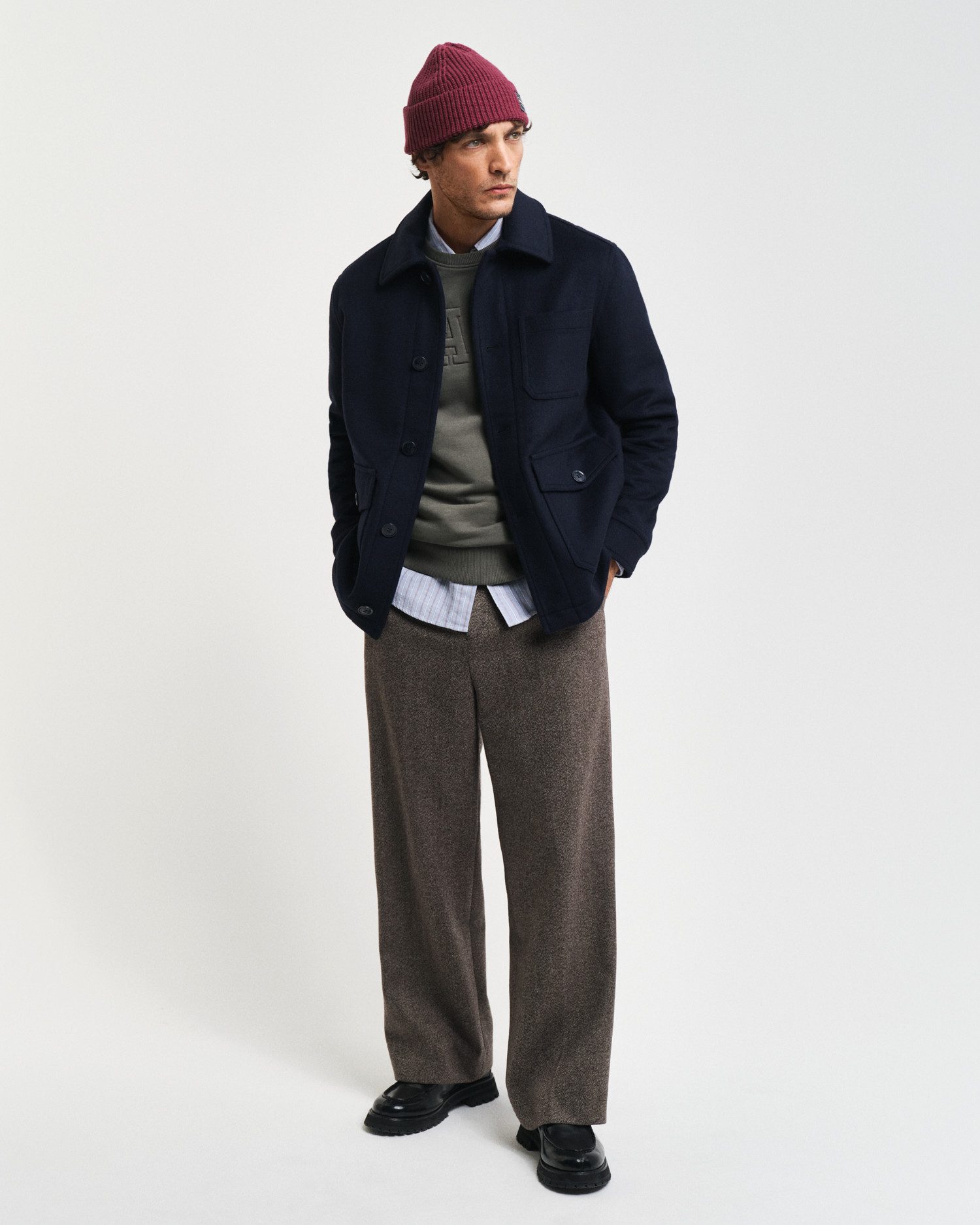 Gant Sweatshirt EMBOSSED C-NECK SWEAT een verheven gant-grafiekembossing op de borst