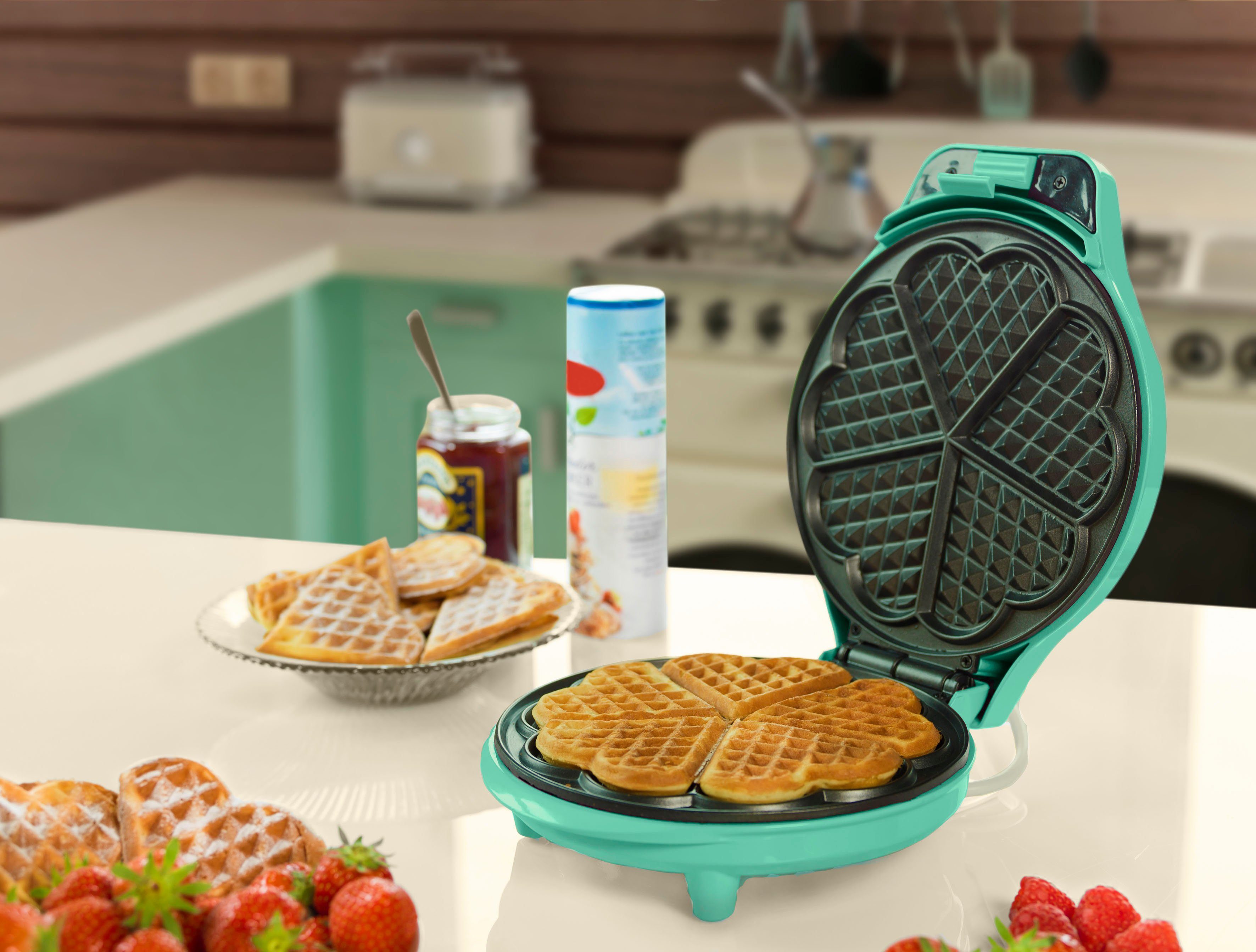 bestron Wafelijzer ASW217 voor klassieke hartvormige wafels, met antiaanbaklaag, retrodesign