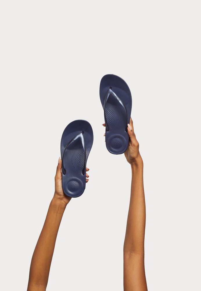 Fitflop Teenslippers IQushion sleehak, zomerschoen, slipper in smalle vorm
