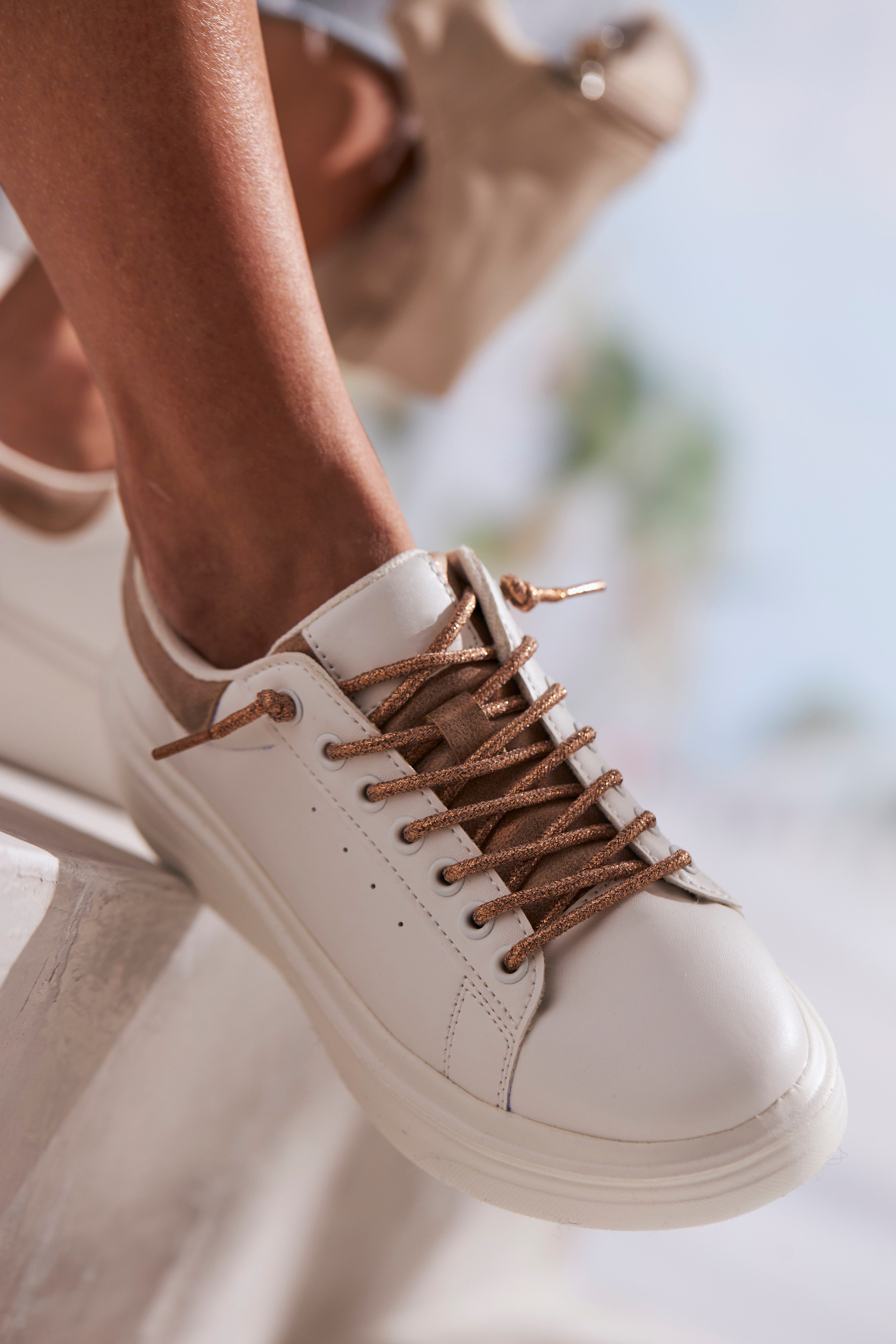 Lascana Sneakers Slip-on sneakers Slip-On sneaker met metallic details, vrijetijdsschoenen VEGAN