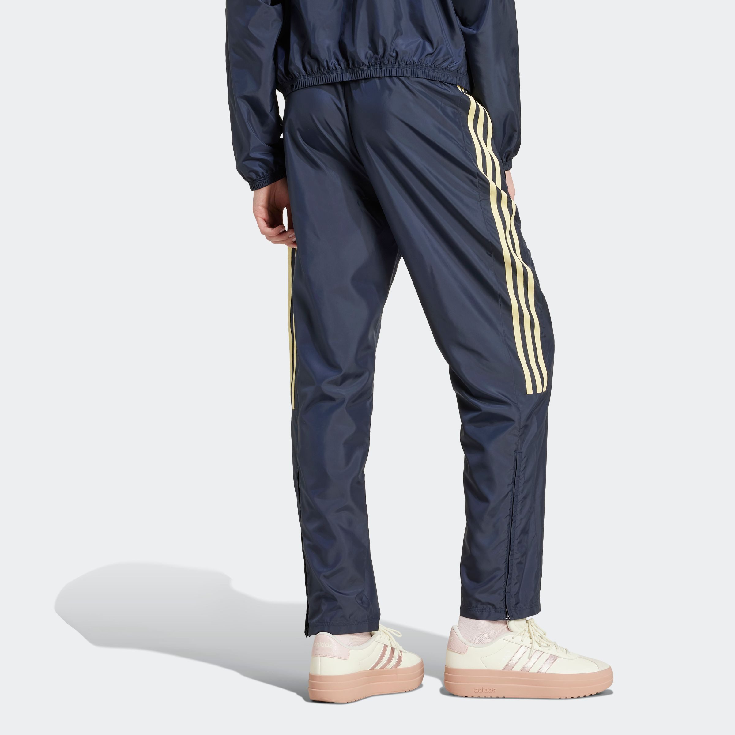 adidas Sportswear Sportbroek W TIRO Q3 WV PT (1-delig)