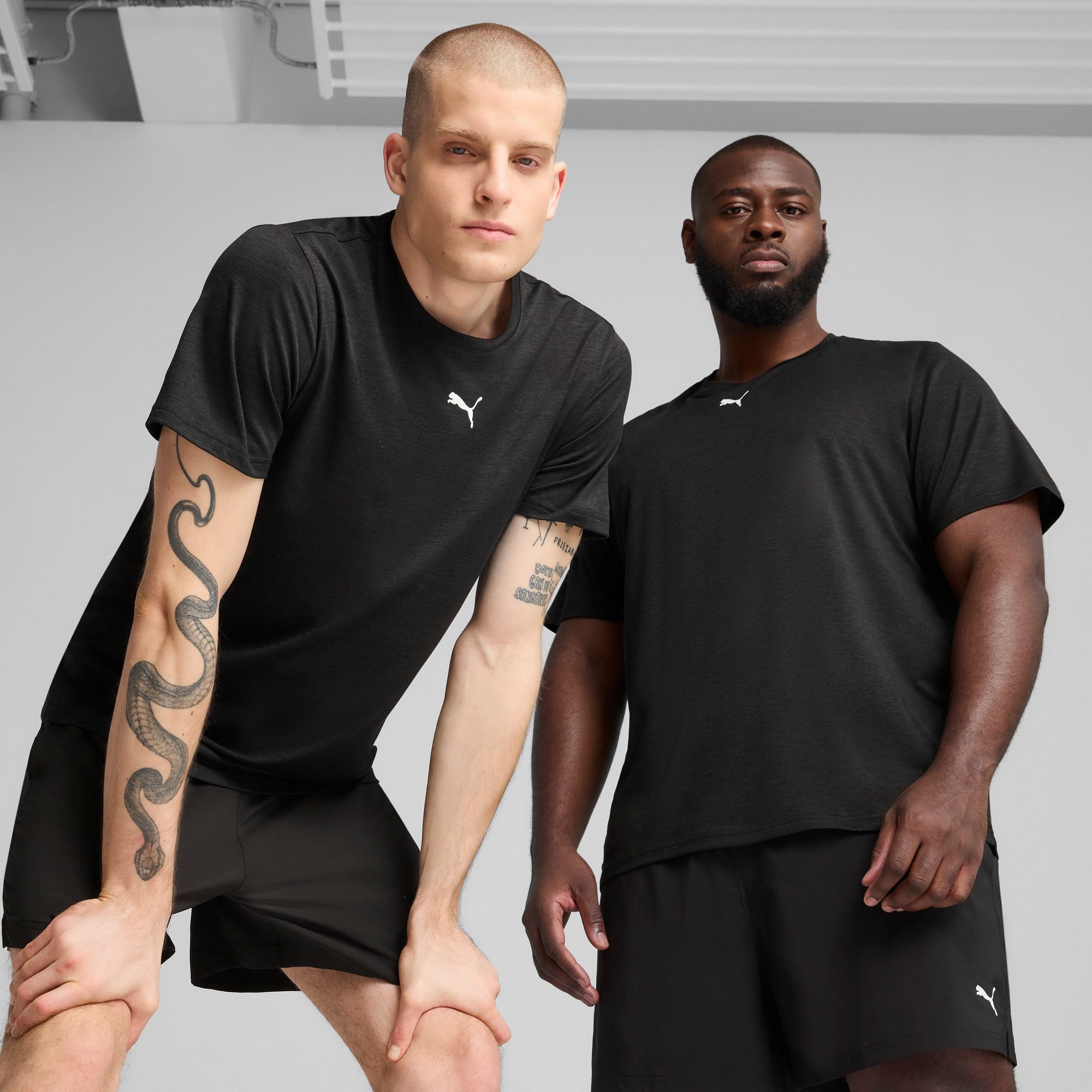 PUMA Trainingsshirt M TAD ESSENTIALS HEATHER CAT TEE (CF SMALL CAT)