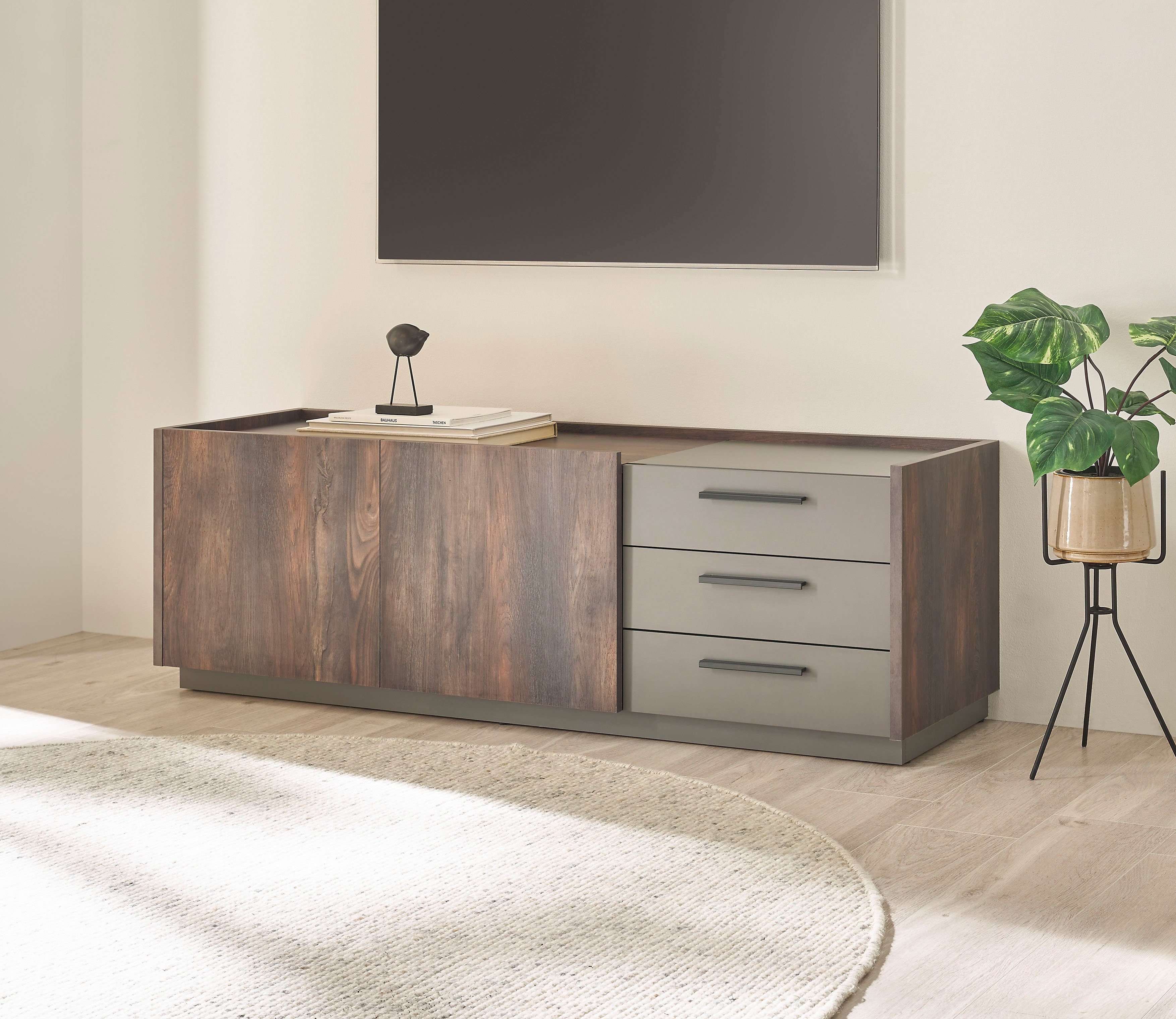 INOSIGN Tv-meubel Largo Soft-closefunctie, breedte ca.152 cm lowboards bruin