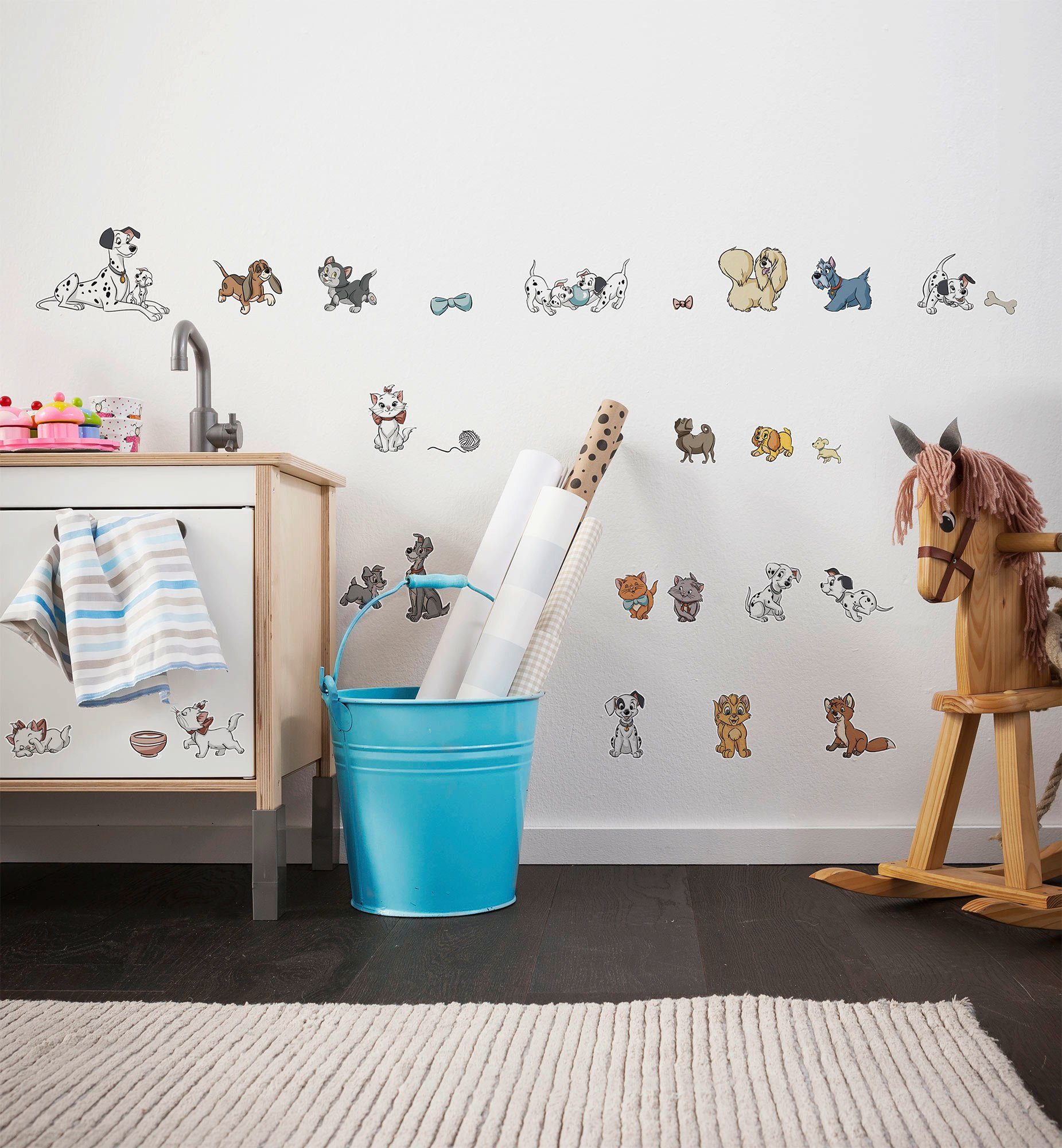 Komar Wandfolie Disney Cats and Dogs - afm. 50 x 70 cm (27-delig)