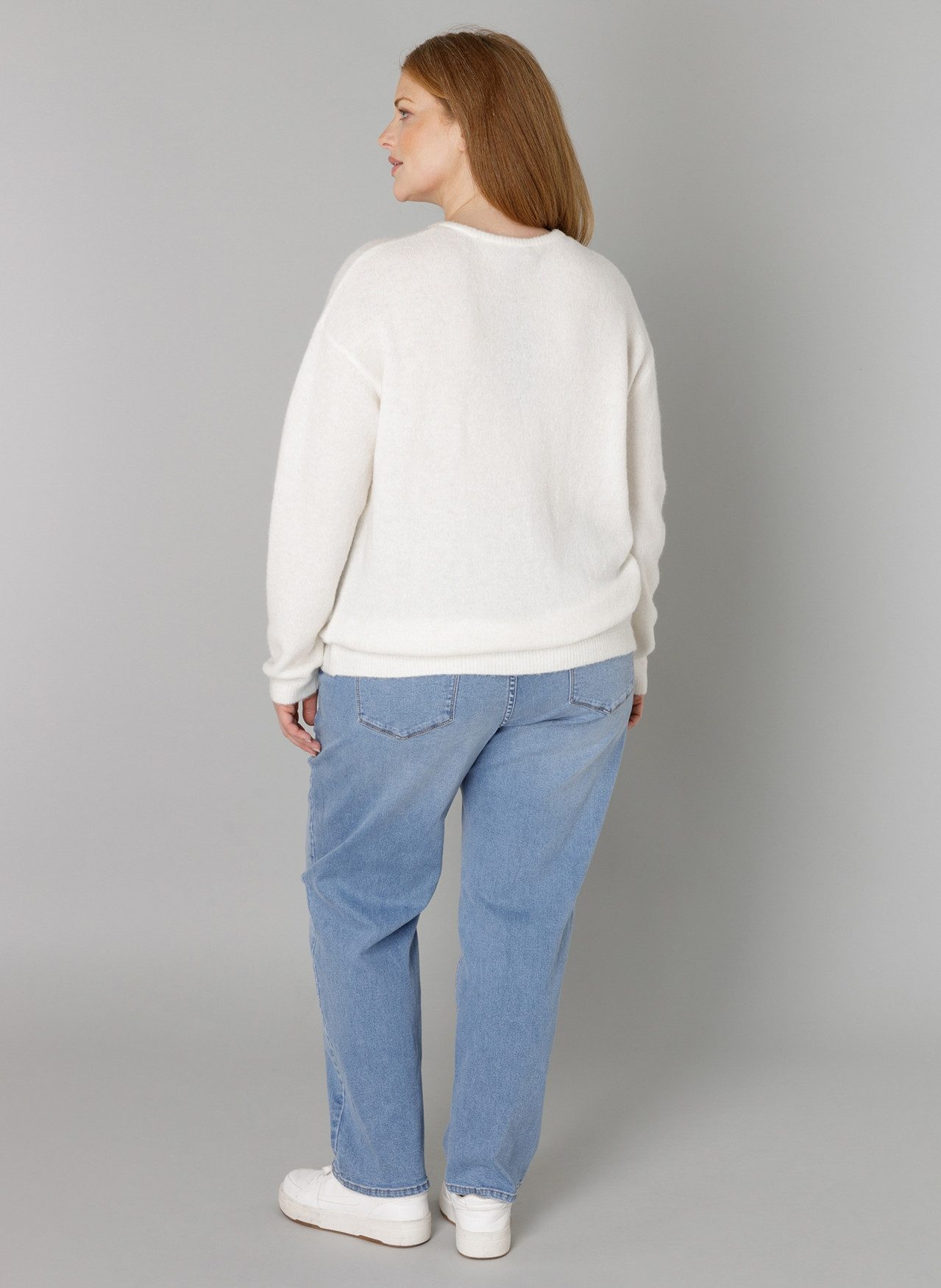 Base Level Curvy Cardigan Yulia