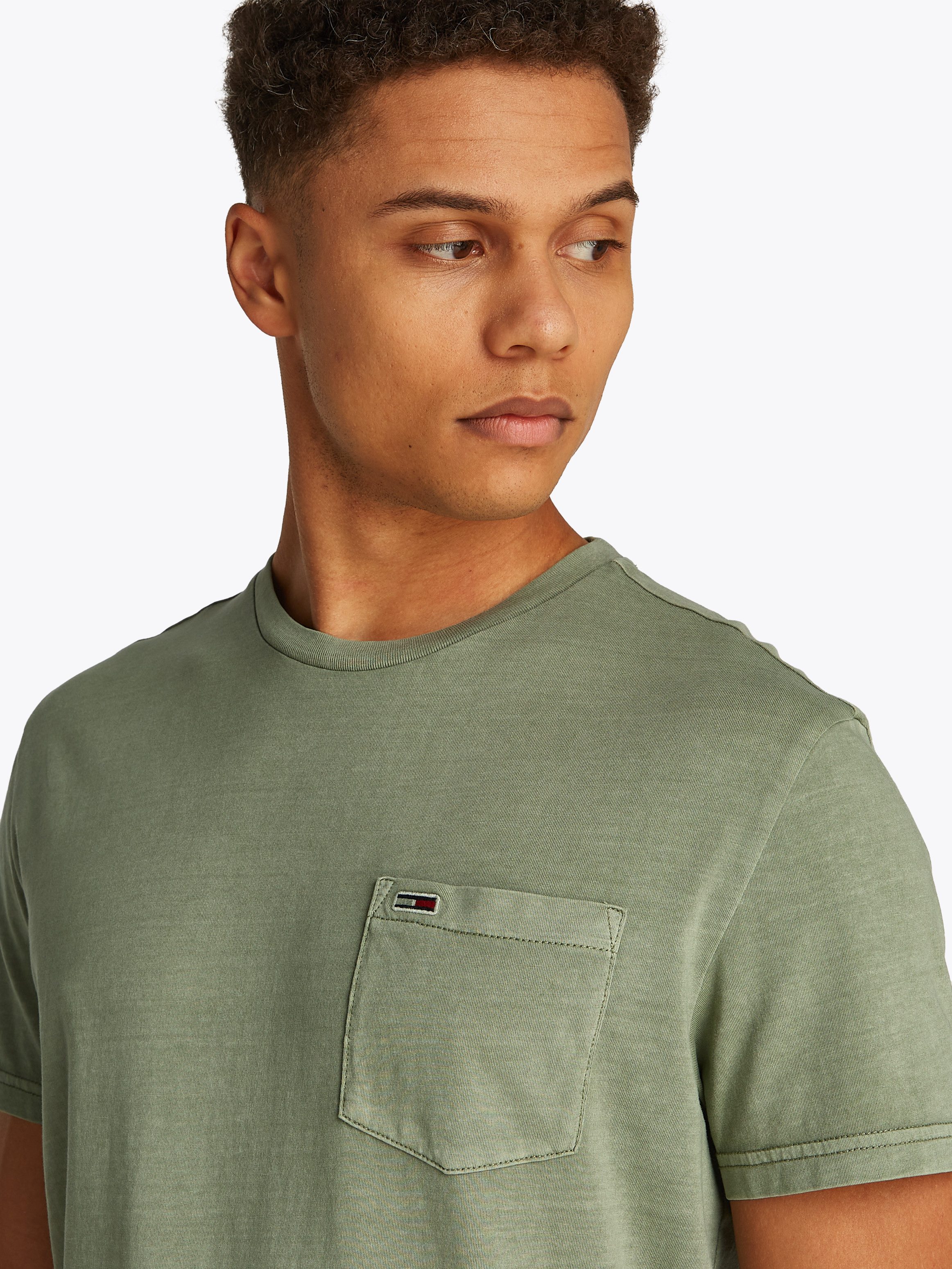 TOMMY JEANS T-shirt TJM SLIM WASHED POCKET TEE