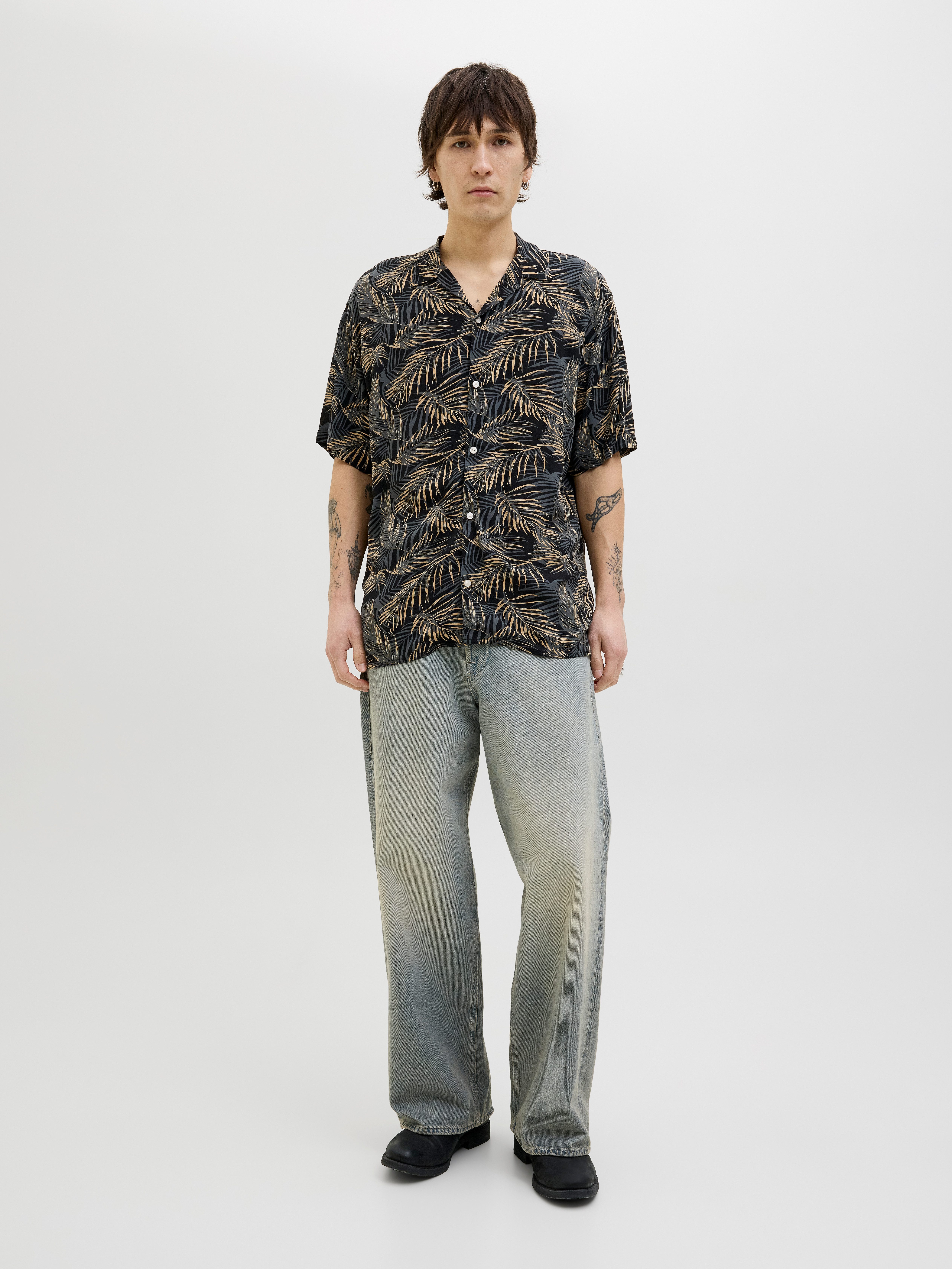 Jack & Jones Overhemd met korte mouwen JJEJEFF TROPICAL AOP RESORT SHIRT SS SN