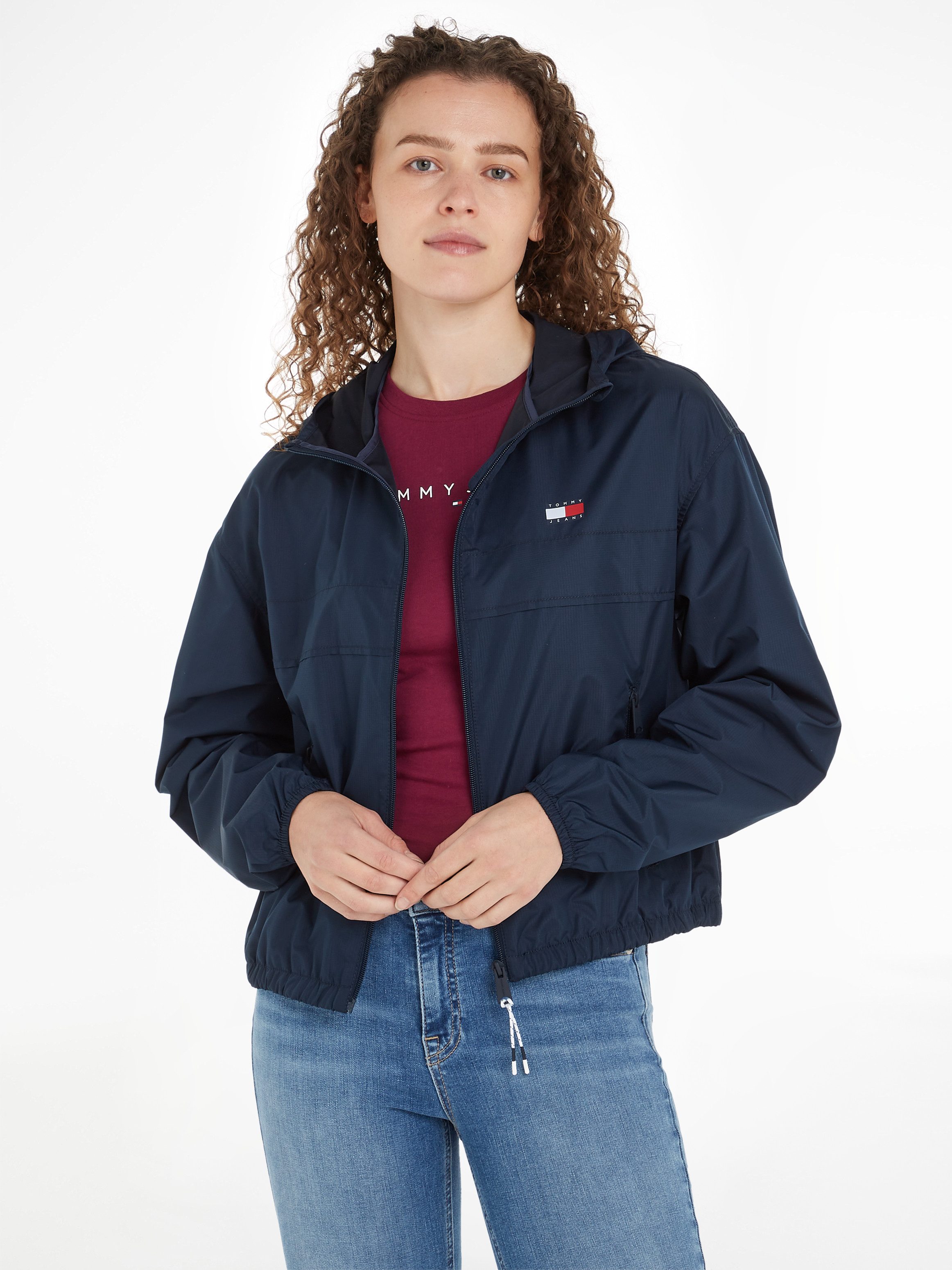 TOMMY JEANS Windbreaker TJW CRP LT CHICAGO in modieuze cropped vorm