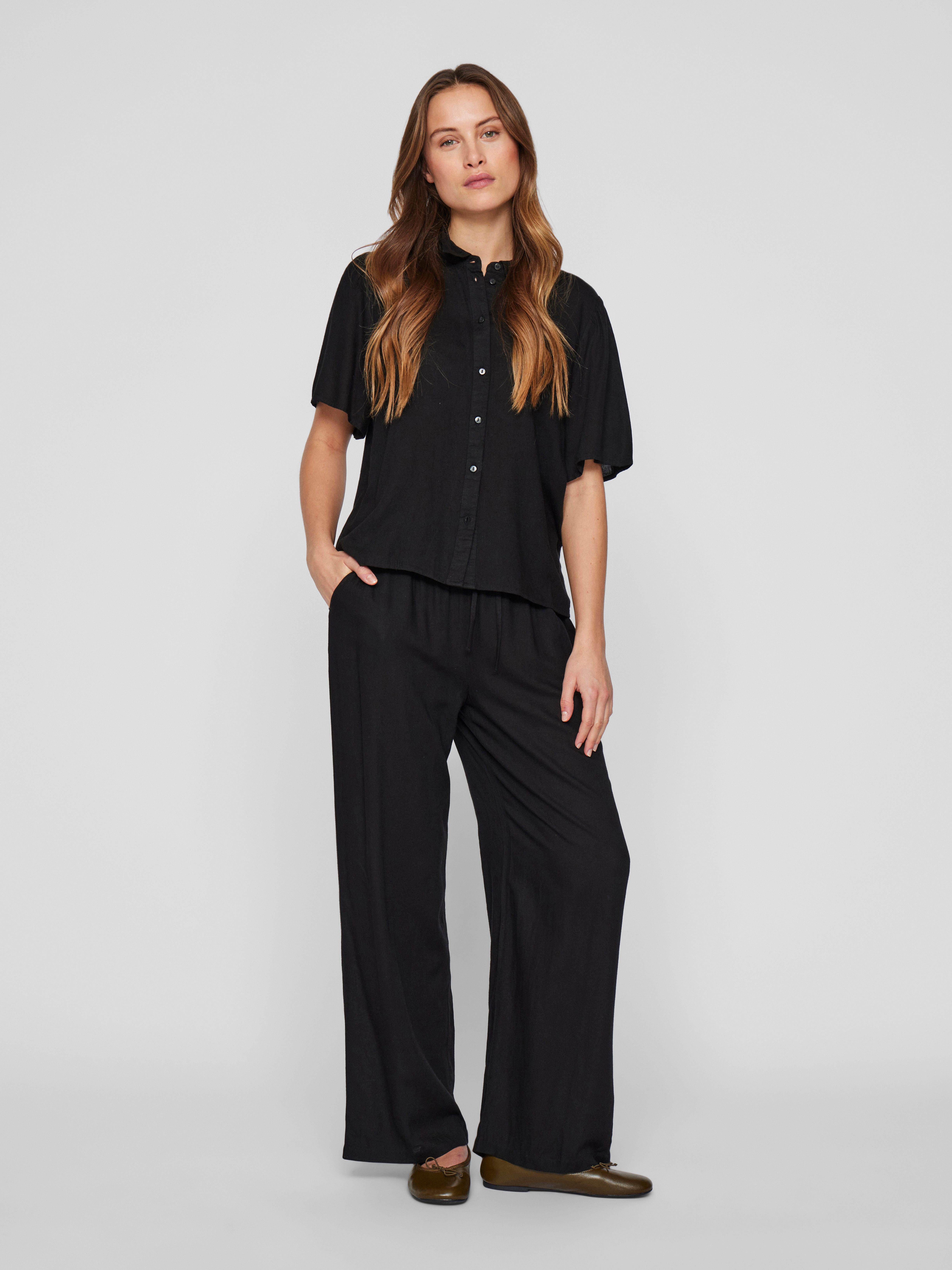 Vila Blouse met korte mouwen VIPRICIL S/S NEW SHIRT - NOOS