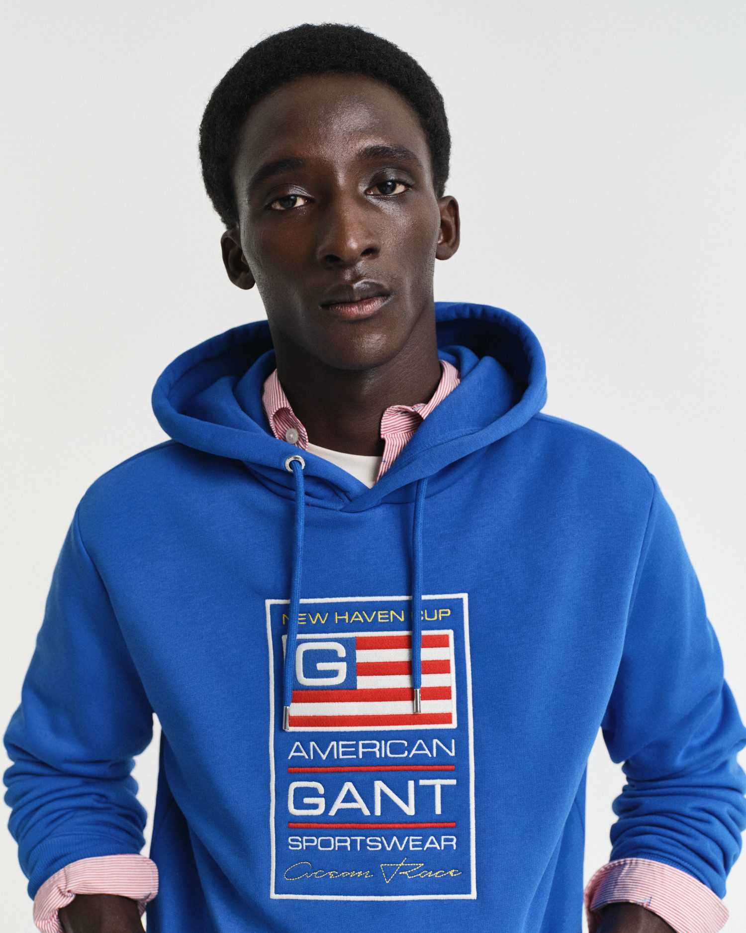 Gant Hoodie GRAPHIC SWEAT HOODIE Grafische GANT-borduursel op de borst