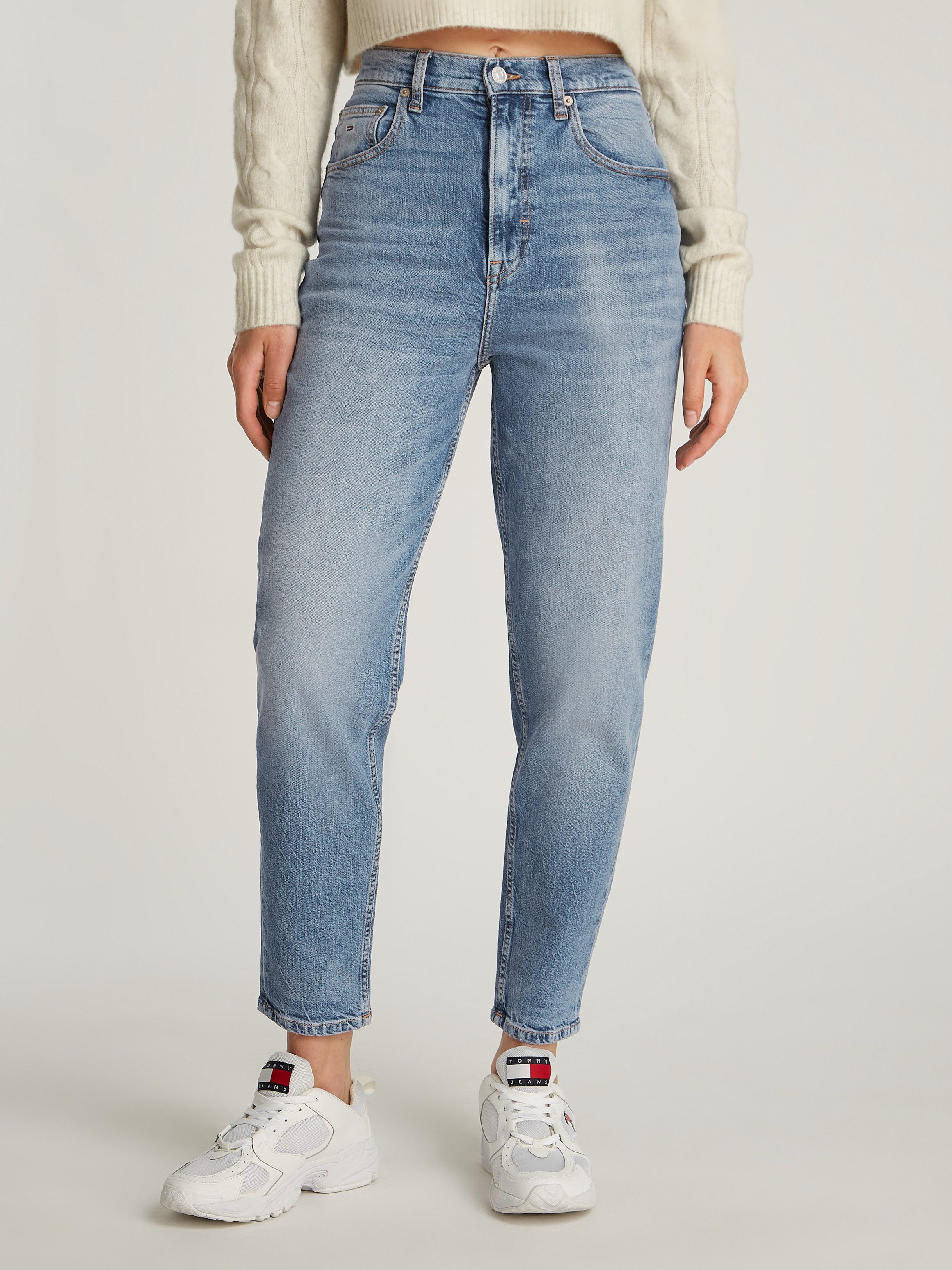 TOMMY JEANS Mom jeans High waist - Mom-Jeans Tapered met logo-borduurwerk, in enkelvrije lengte dames mom jeans maat 28 blauw