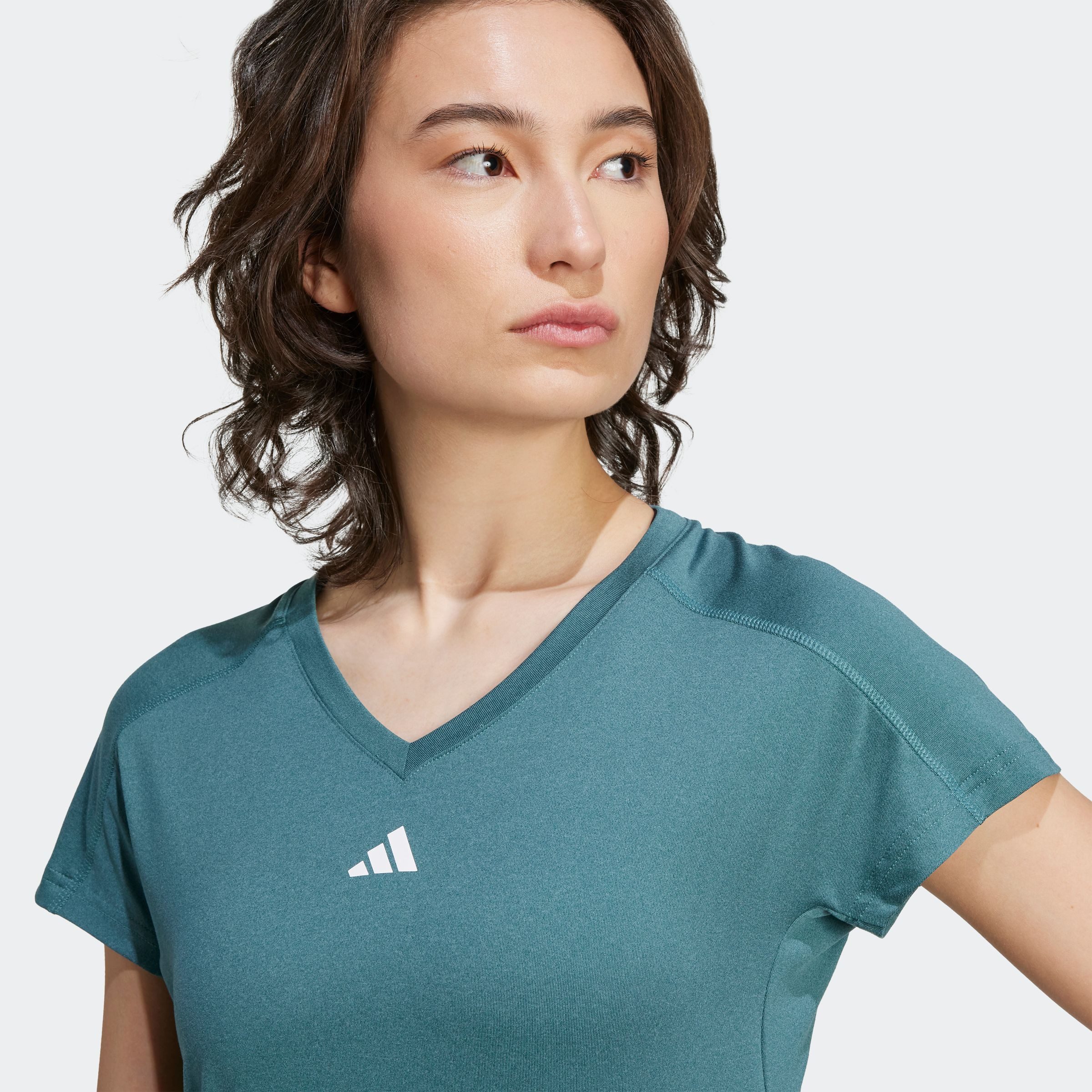 adidas Performance T-shirt TR-ES MIN T Trainingsshirt, vochtabsorberend met V-hals
