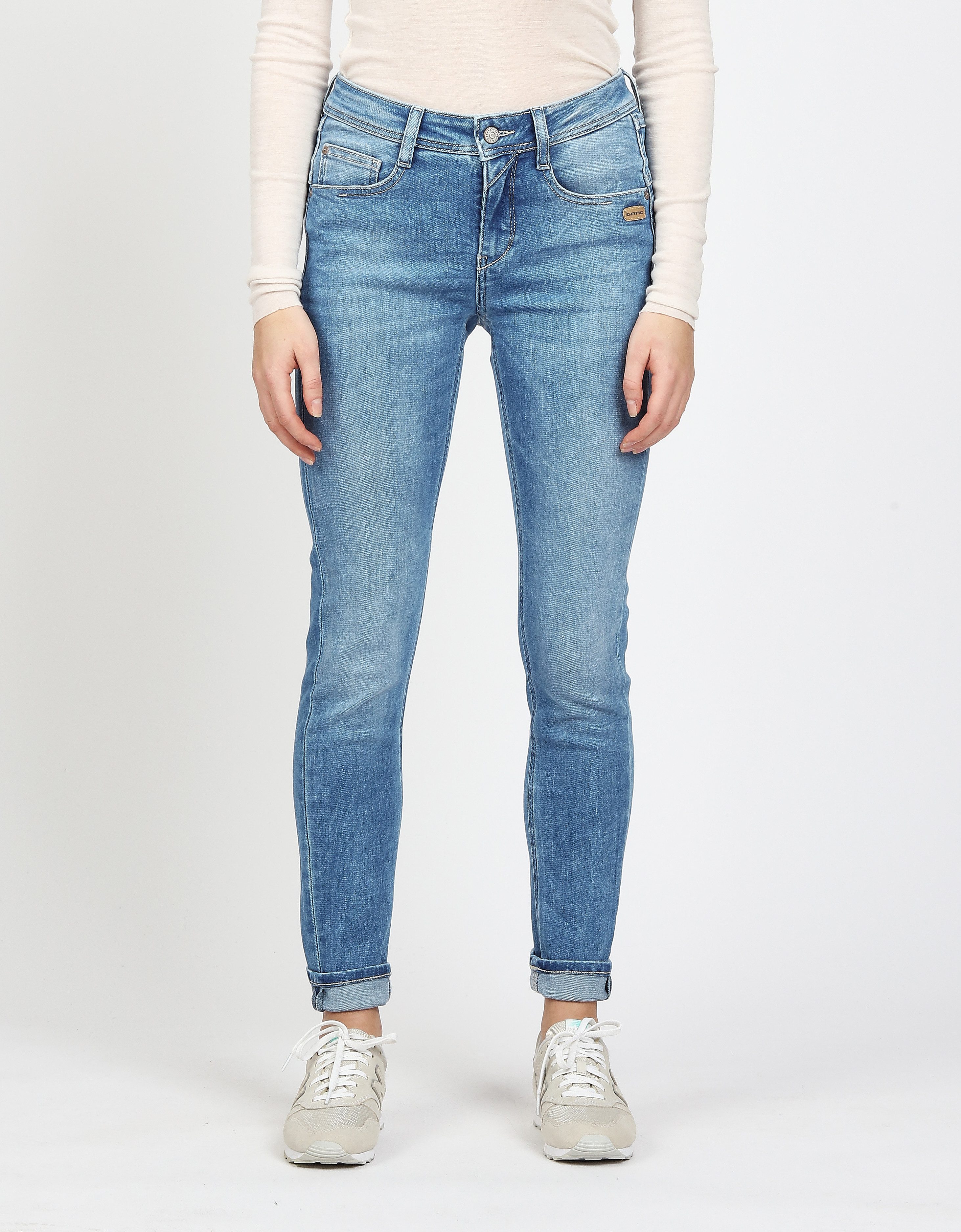 GANG Relax fit jeans 94AMELIE met dubbele rechter achterzak