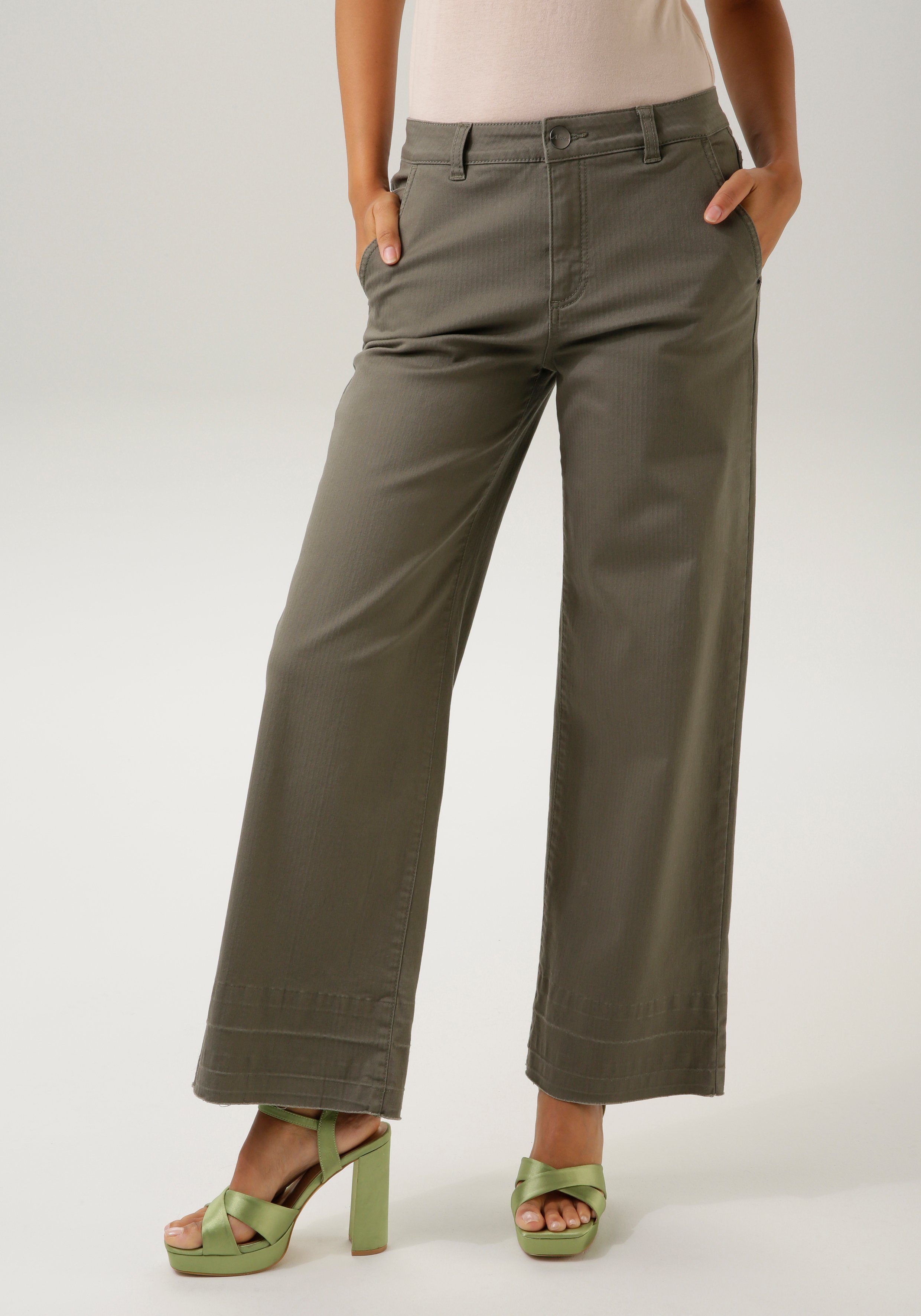 Aniston CASUAL Straight jeans met trendy wassing aan de onafgewerkte broekspijp