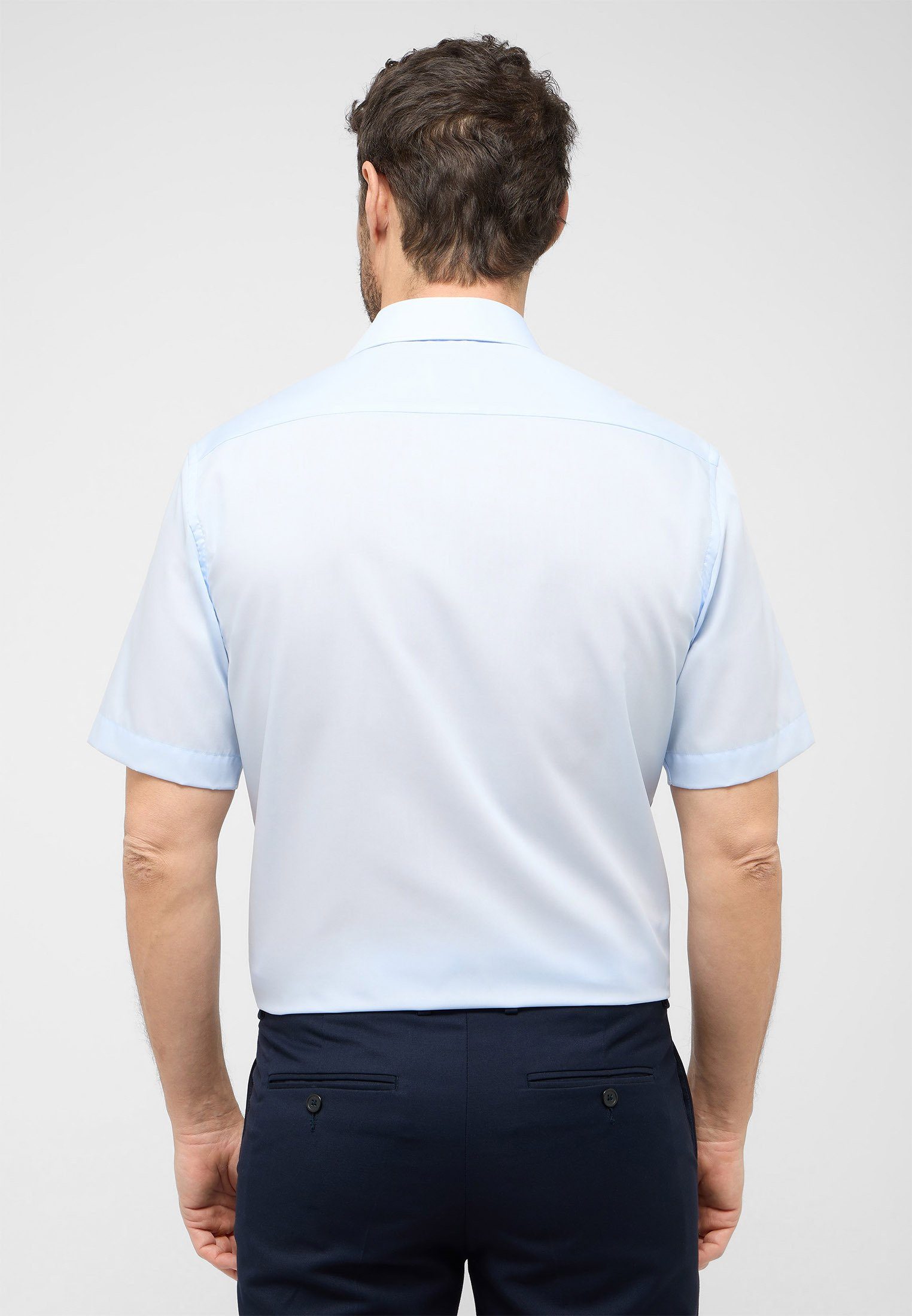 Eterna Overhemd met korte mouwen MODERN FIT NON IRON (strijkvrij)