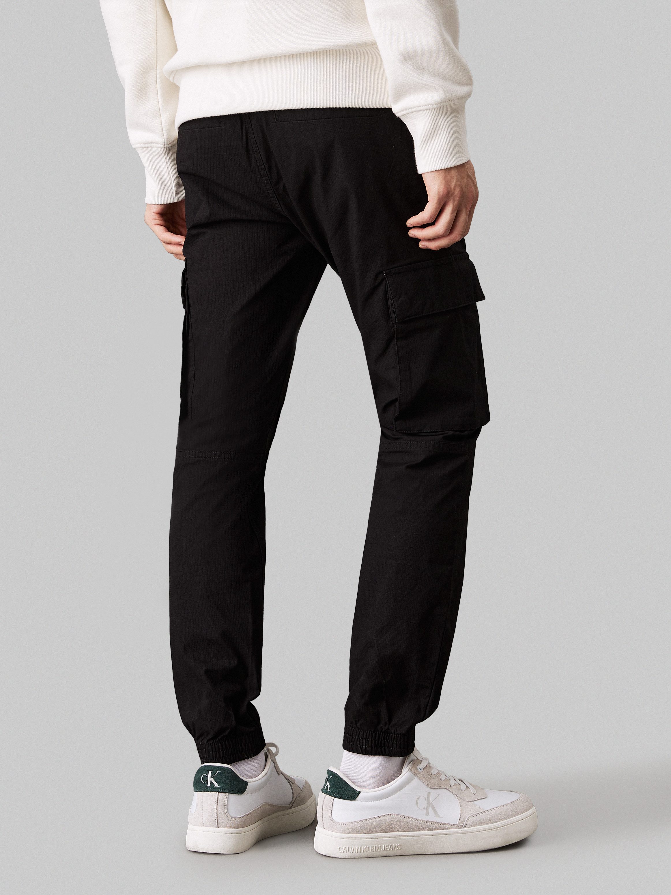 Calvin Klein Cargobroek SKINNY CARGO met logopatch