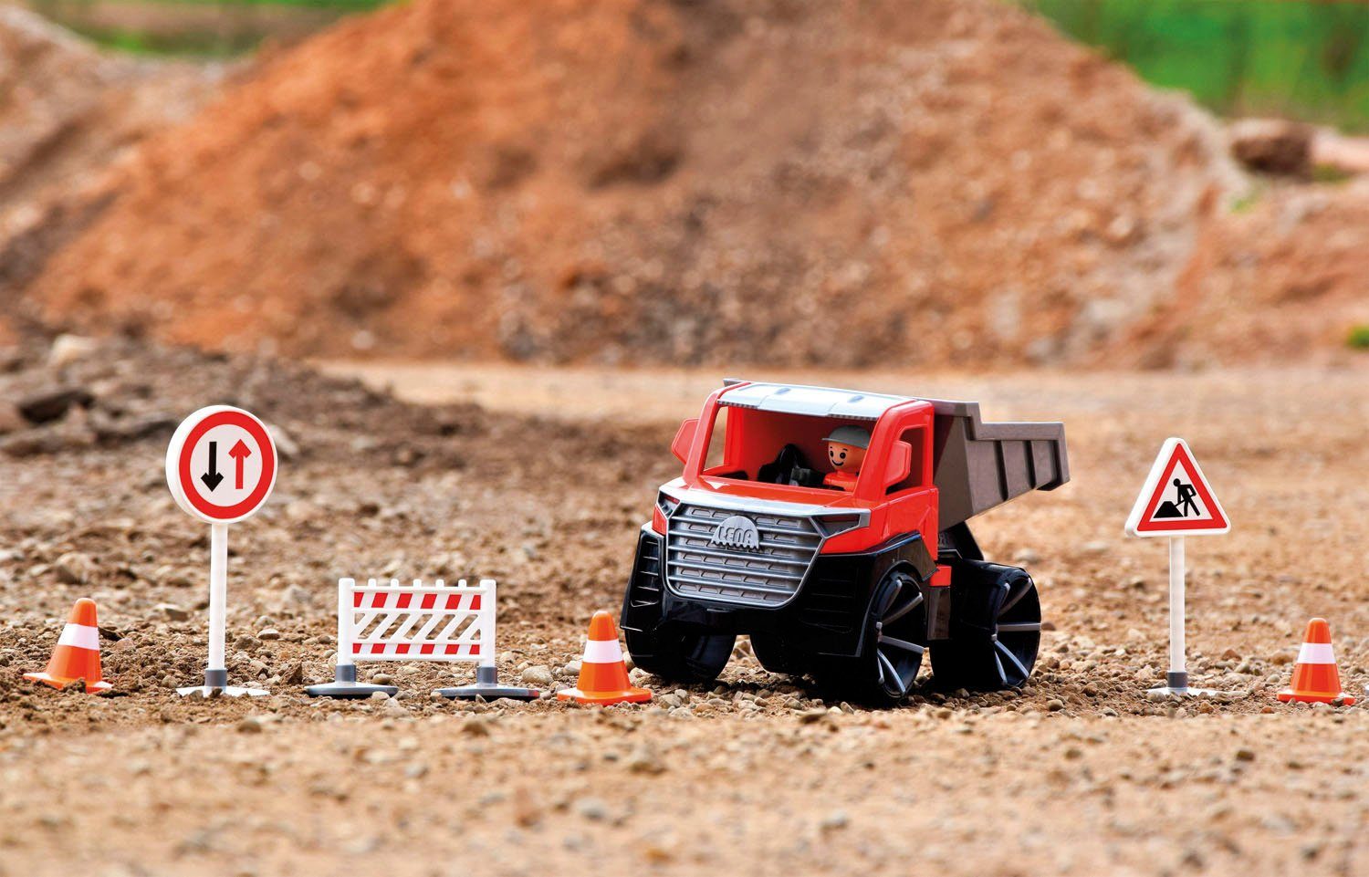 Lena® Speelgoed-kiepwagen TRUXX², rood inclusief speelfiguur, made in europe